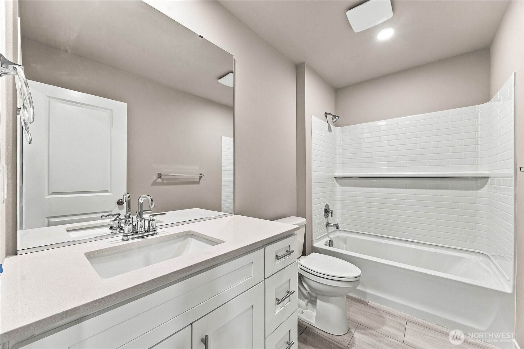 13901 11th Place B Property Photo 19
