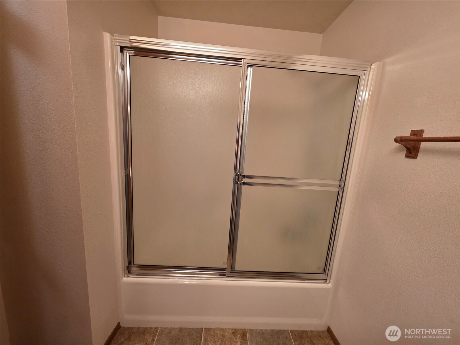 384 Selkirk Drive Property Photo 31