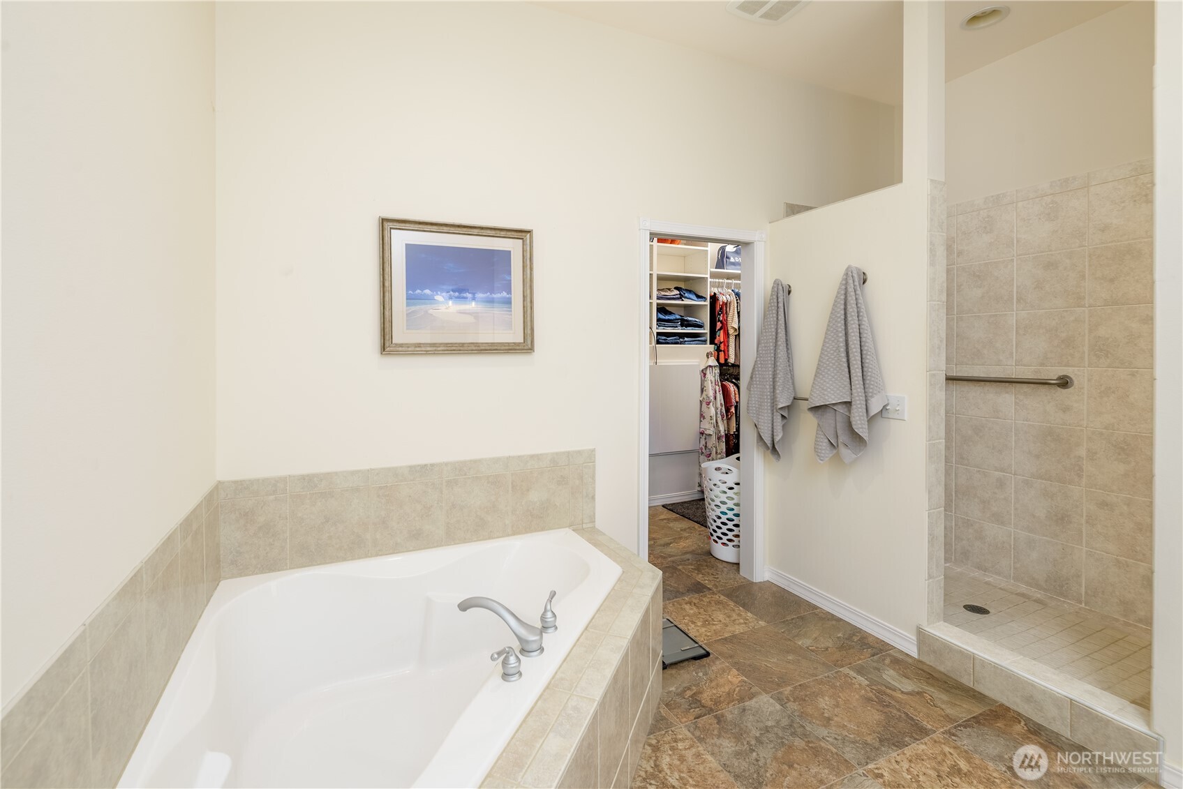 652 Fox Hollow Road Property Photo 25