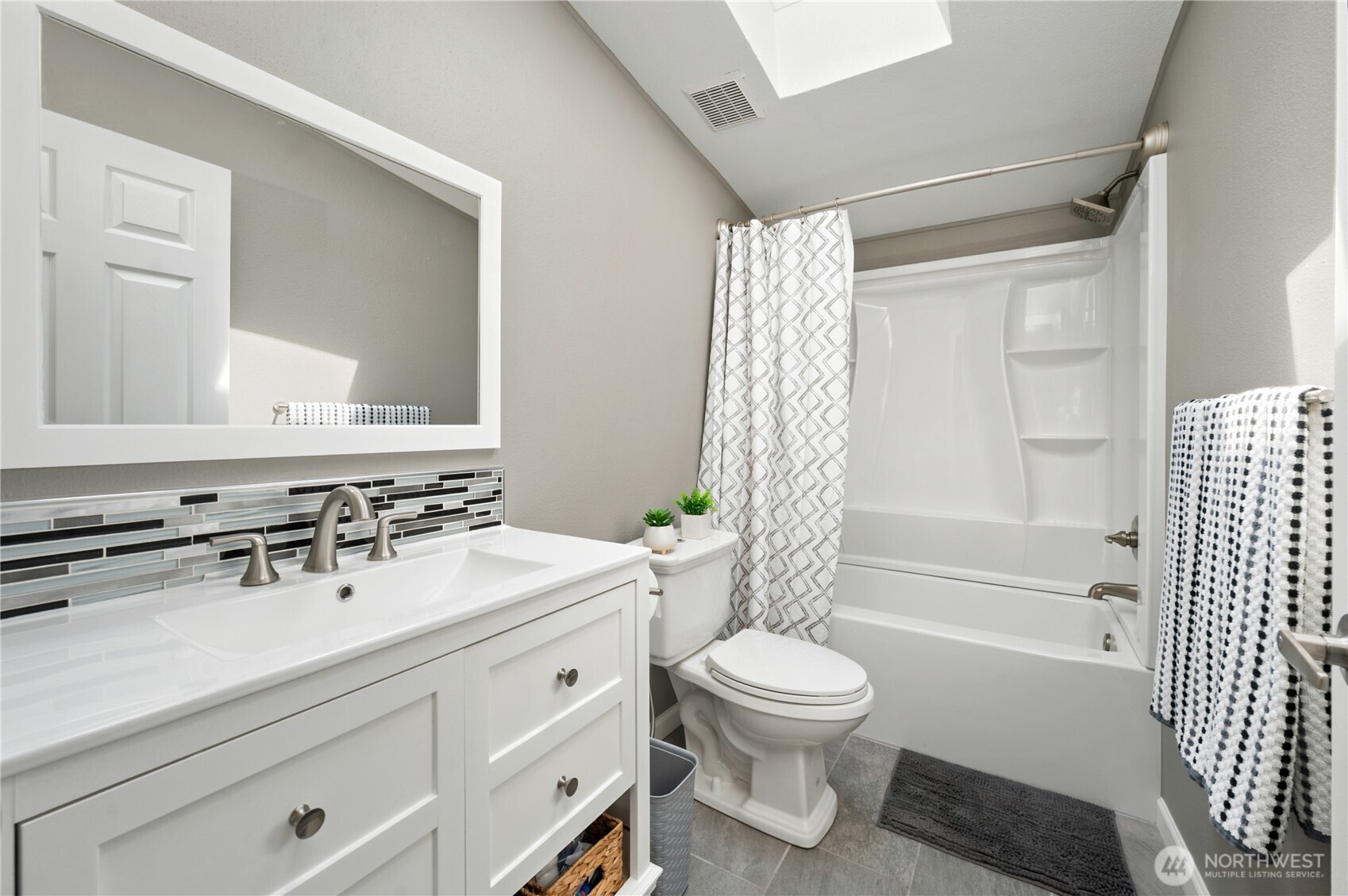 5519 Bay Ridge Drive Property Photo 28