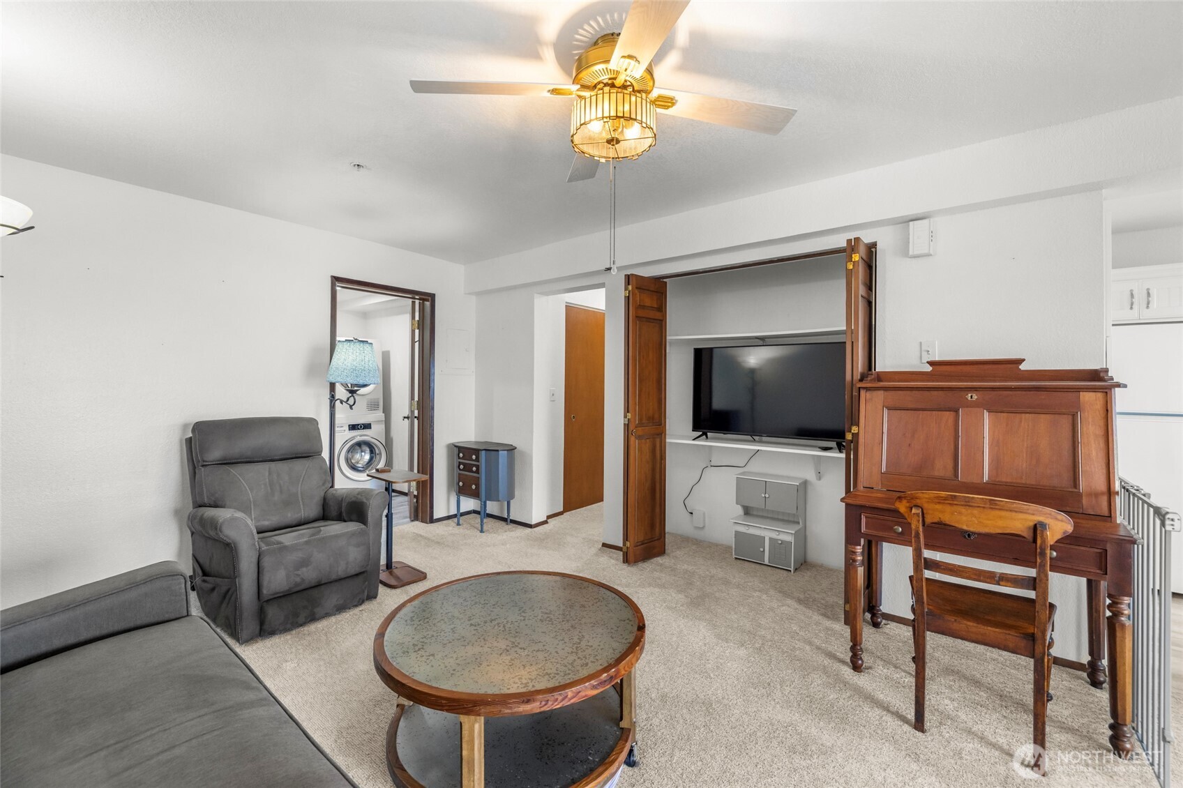 1188 Se Pioneer Way 101 Property Photo 9