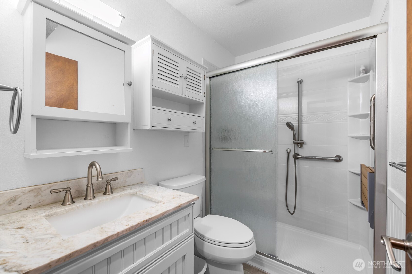 1188 Se Pioneer Way 101 Property Photo 19