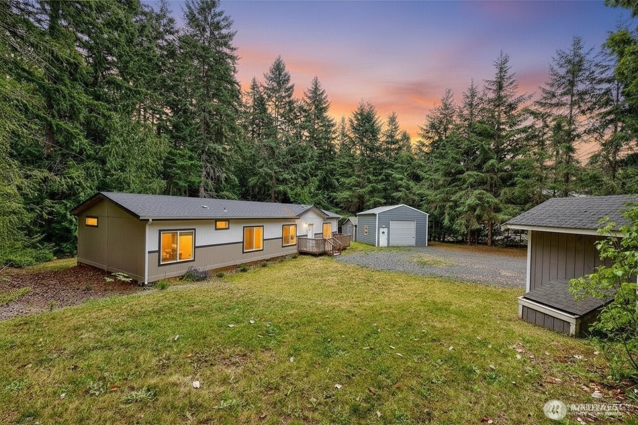 18142 Ne Diamond Drive Property Photo 1