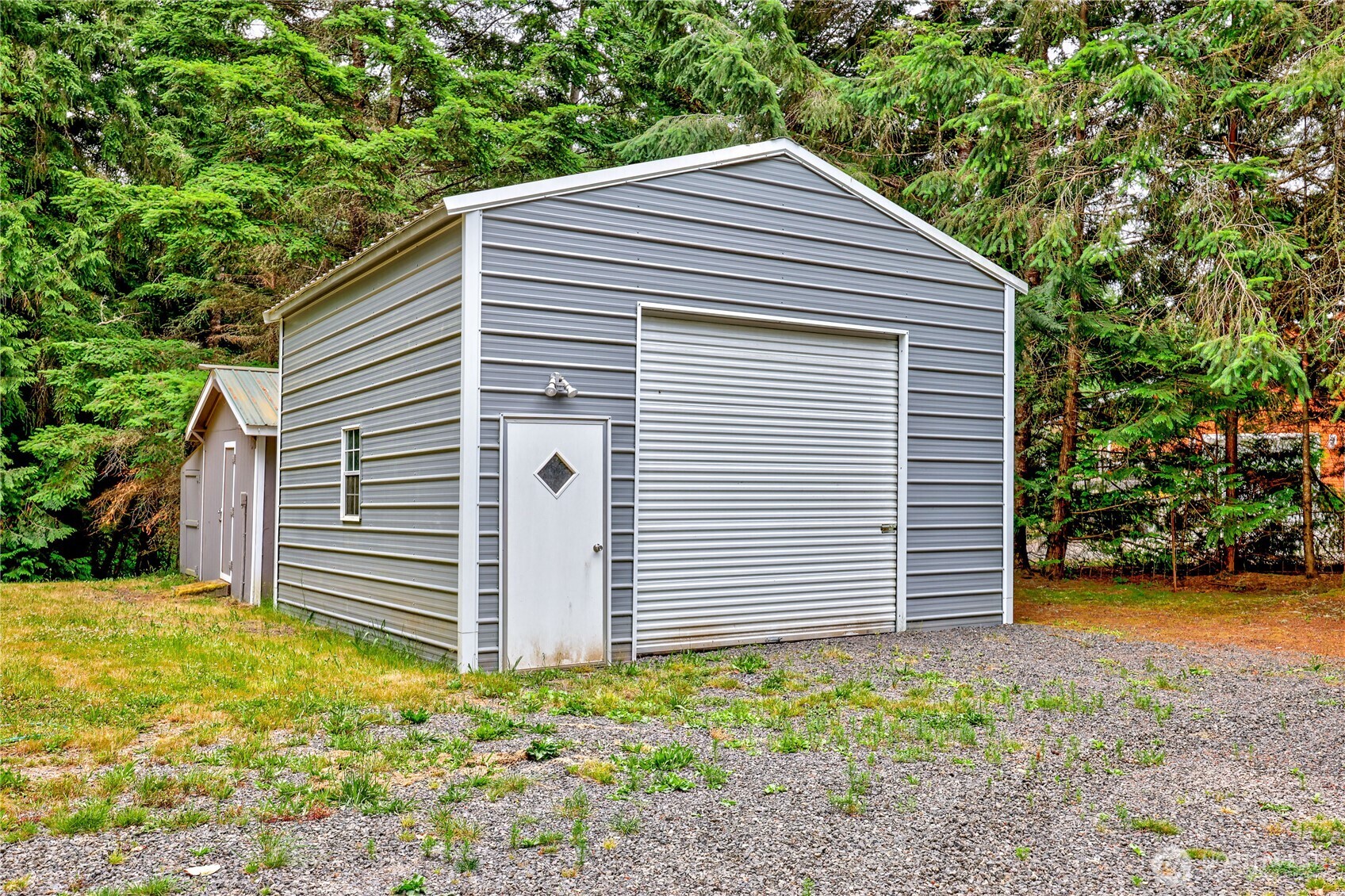18142 Ne Diamond Drive Property Photo 7