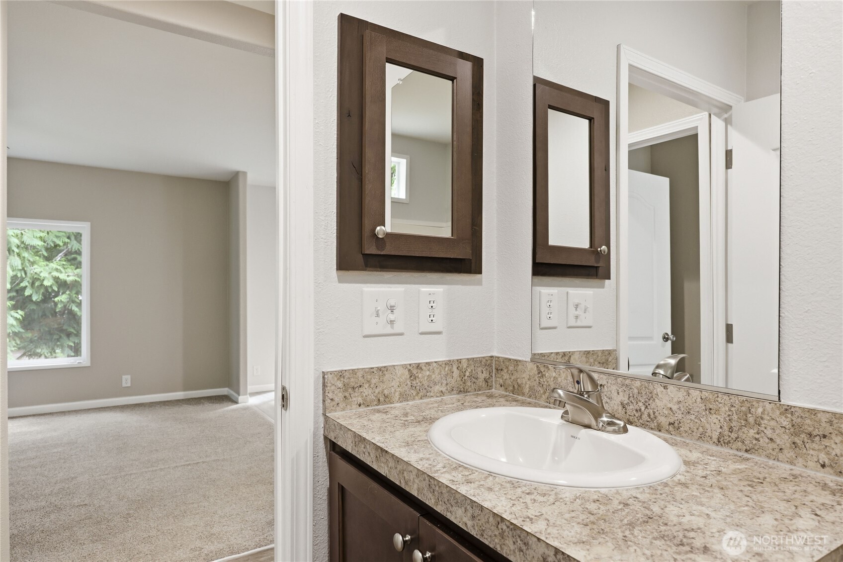 18142 Ne Diamond Drive Property Photo 25
