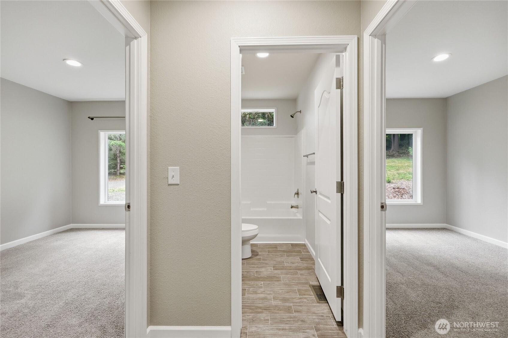 18142 Ne Diamond Drive Property Photo 28