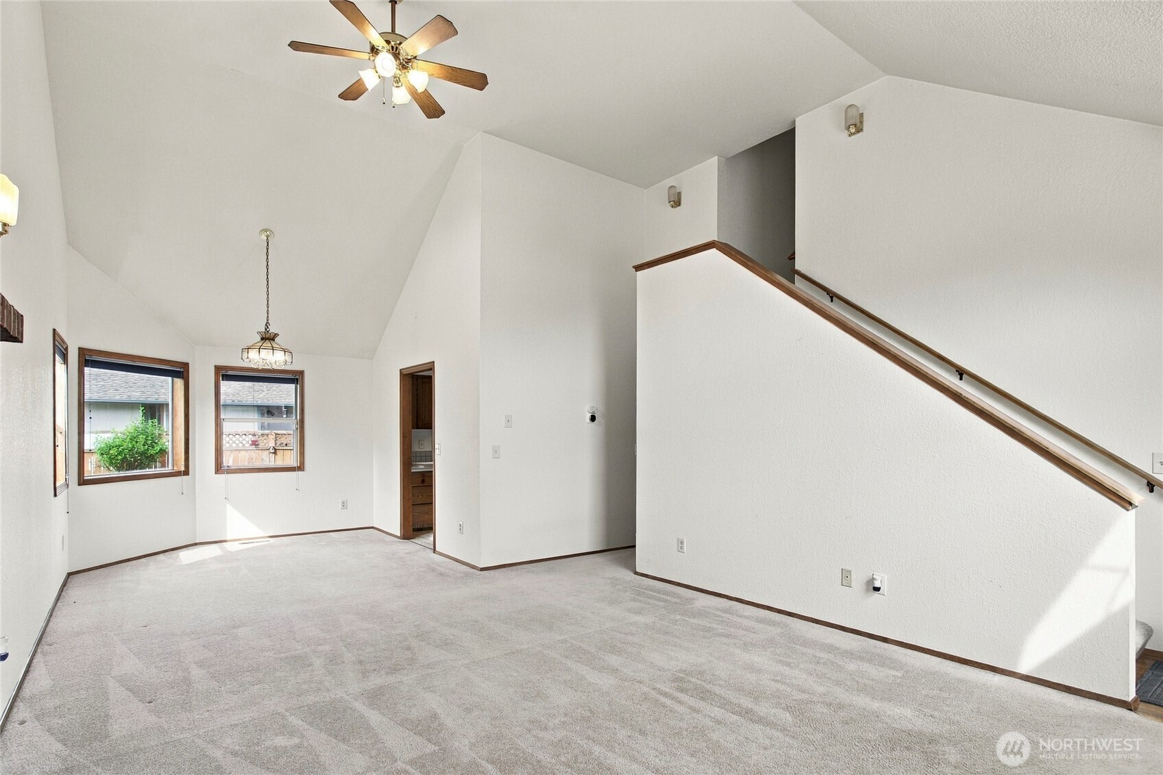 2520 28th Avenue Property Photo 6