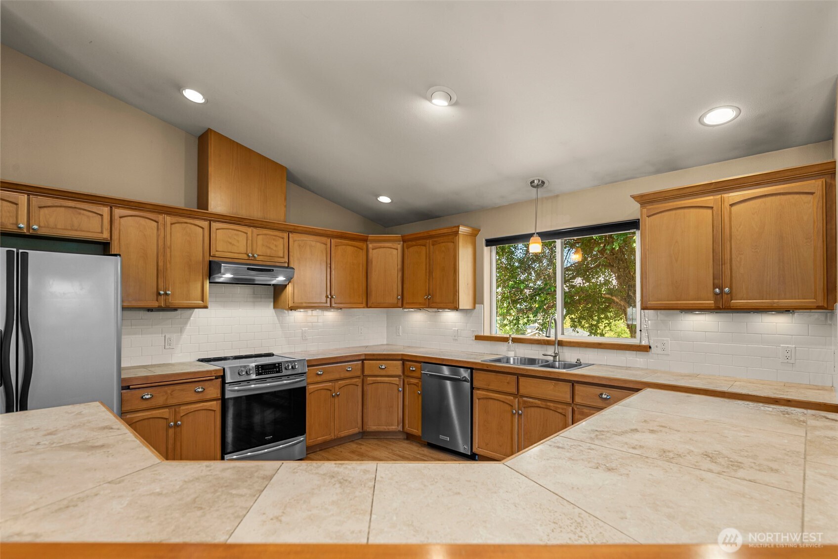 2970 Cascade Ridge Property Photo 10
