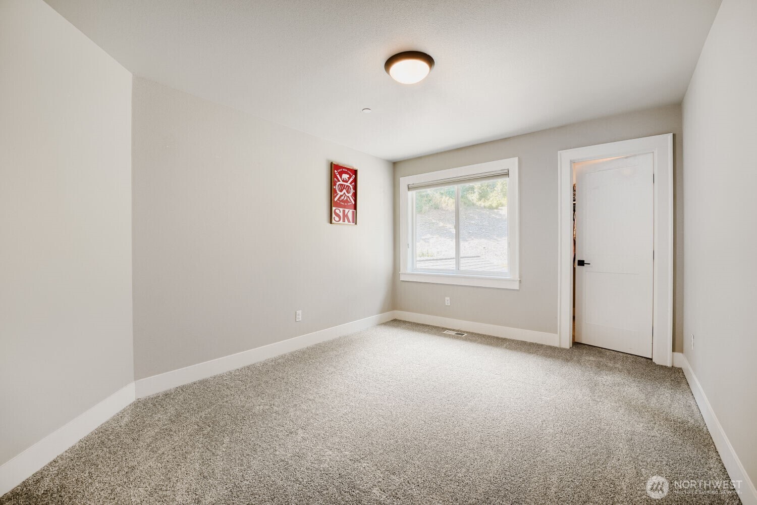 3916 Waller Road Property Photo 28