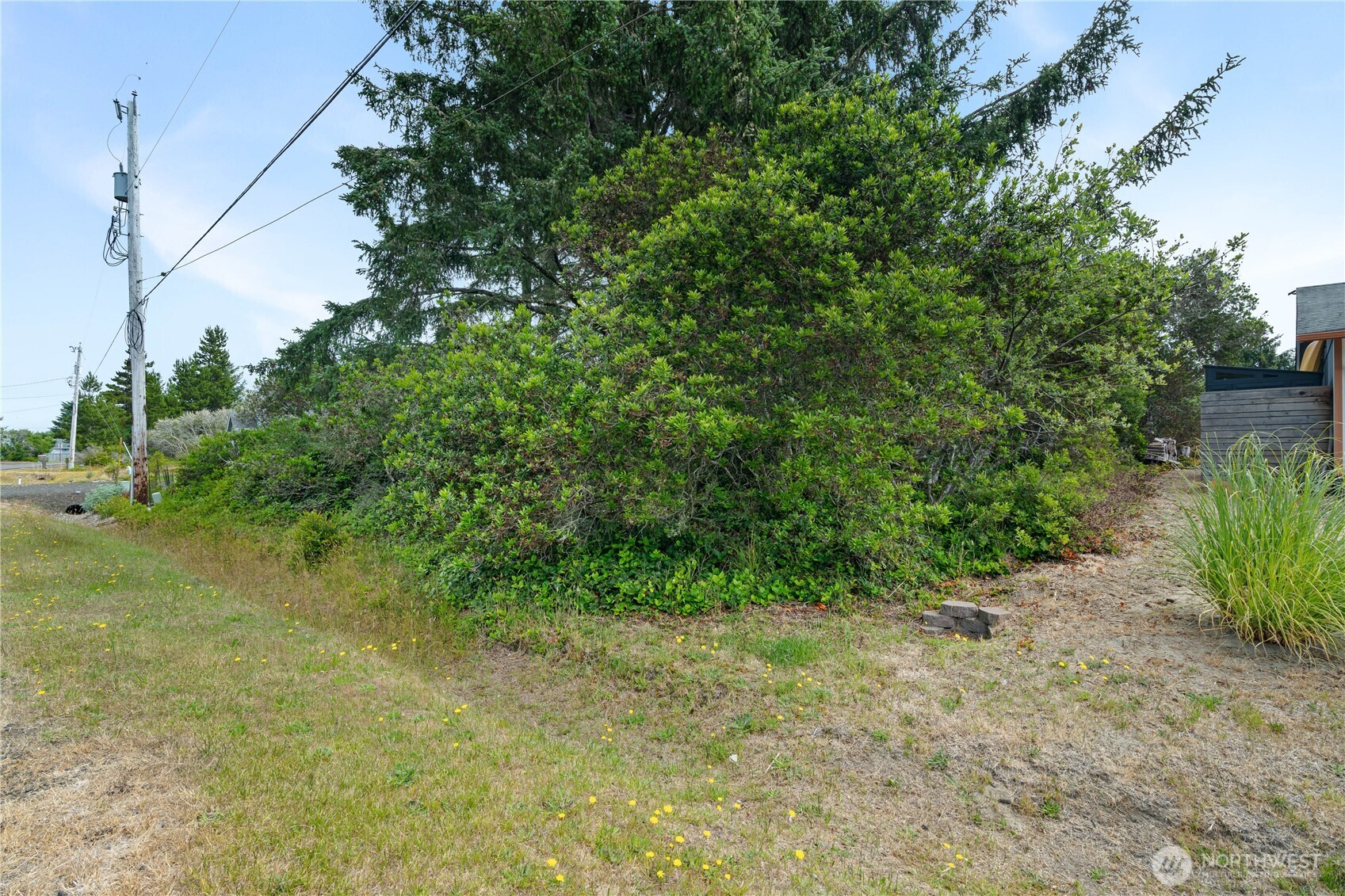 233 S Razor Clam Drive Property Photo 2
