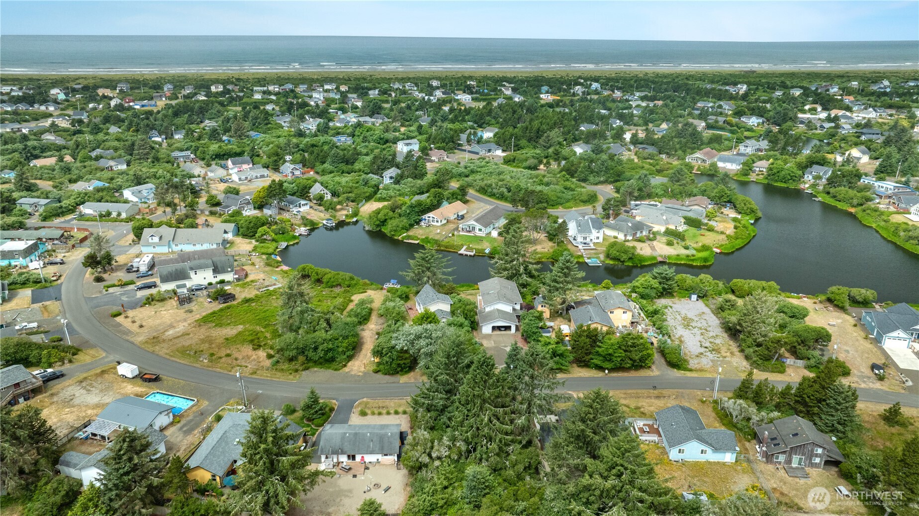 233 S Razor Clam Drive Property Photo 3