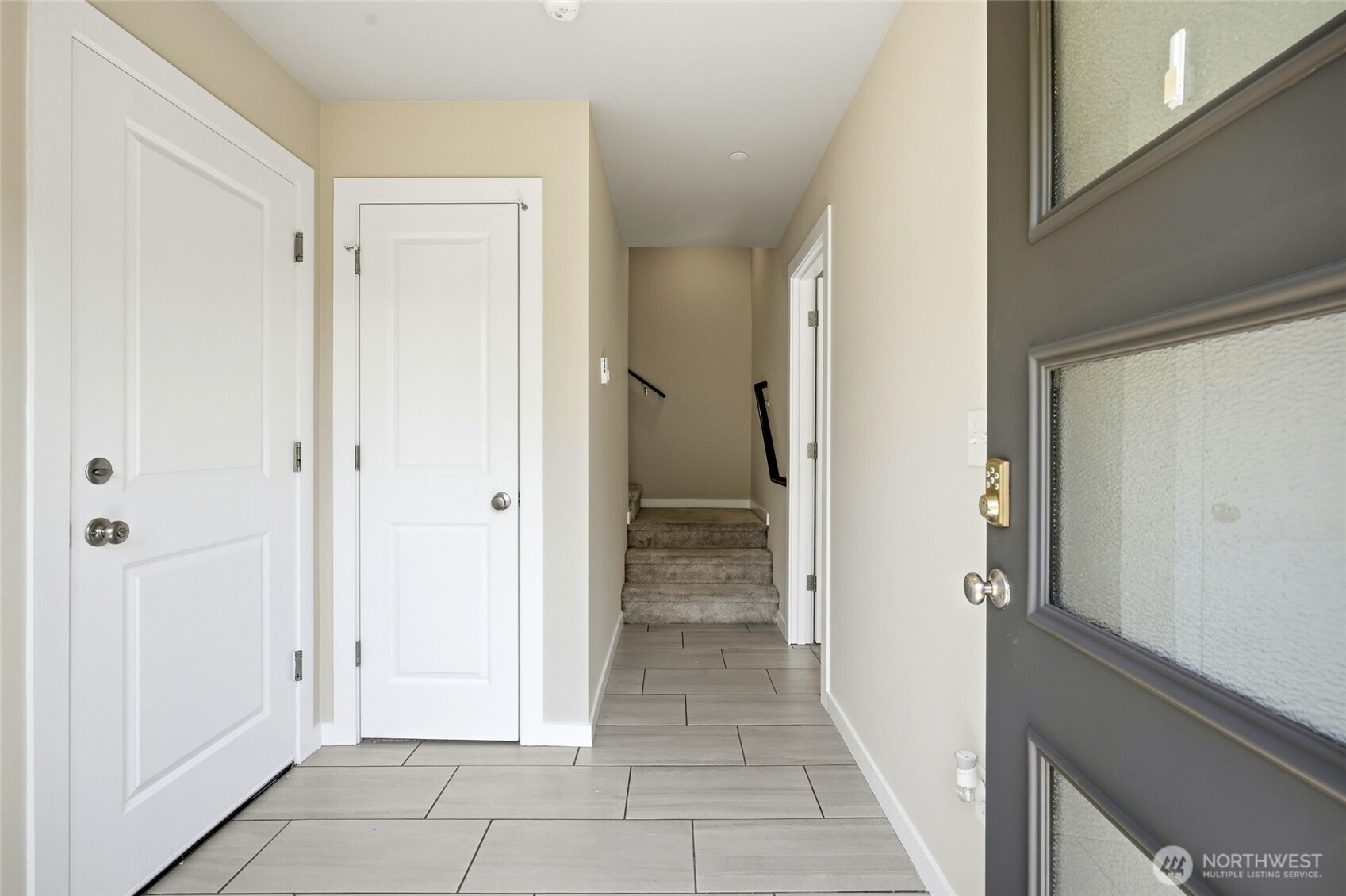 15113 40th Avenue C8 Property Photo 5