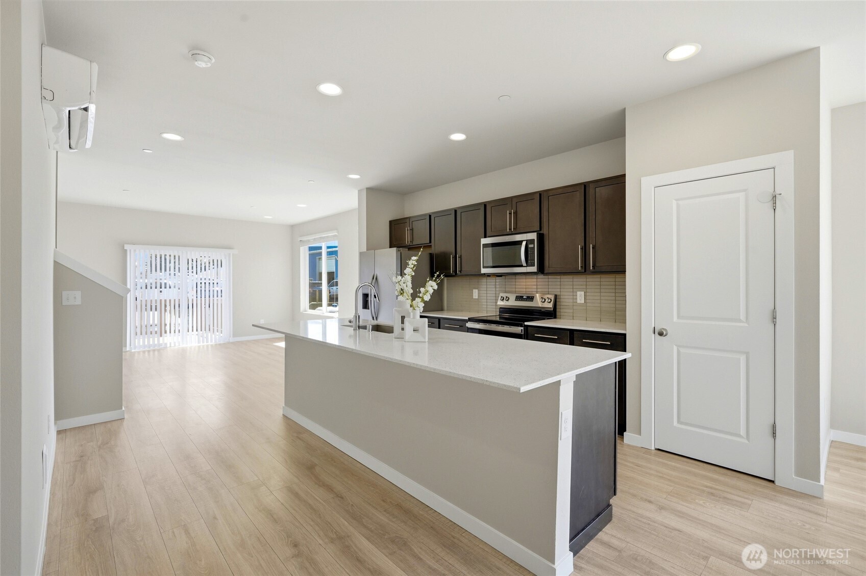 15113 40th Avenue C8 Property Photo 10