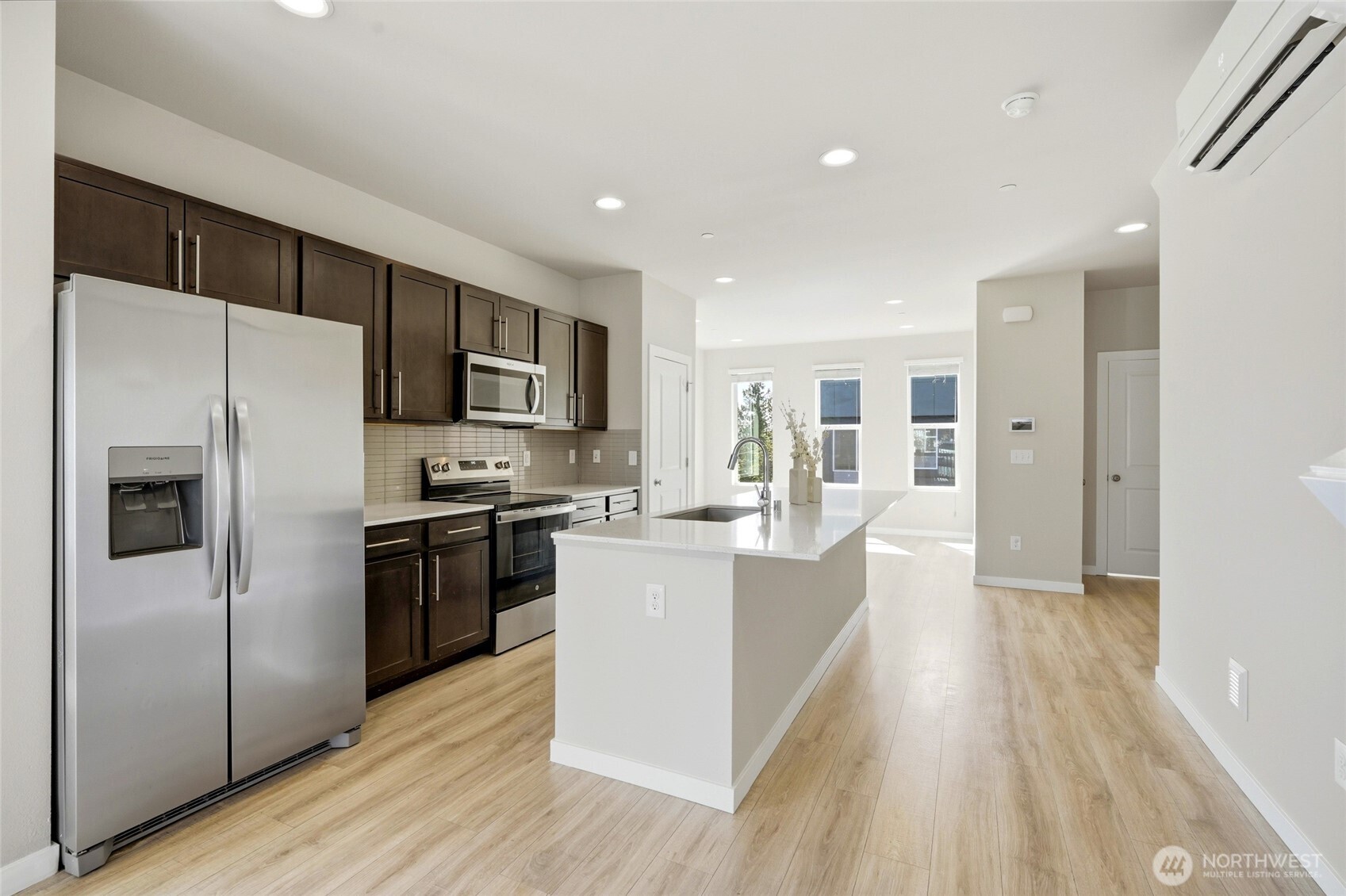15113 40th Avenue C8 Property Photo 11