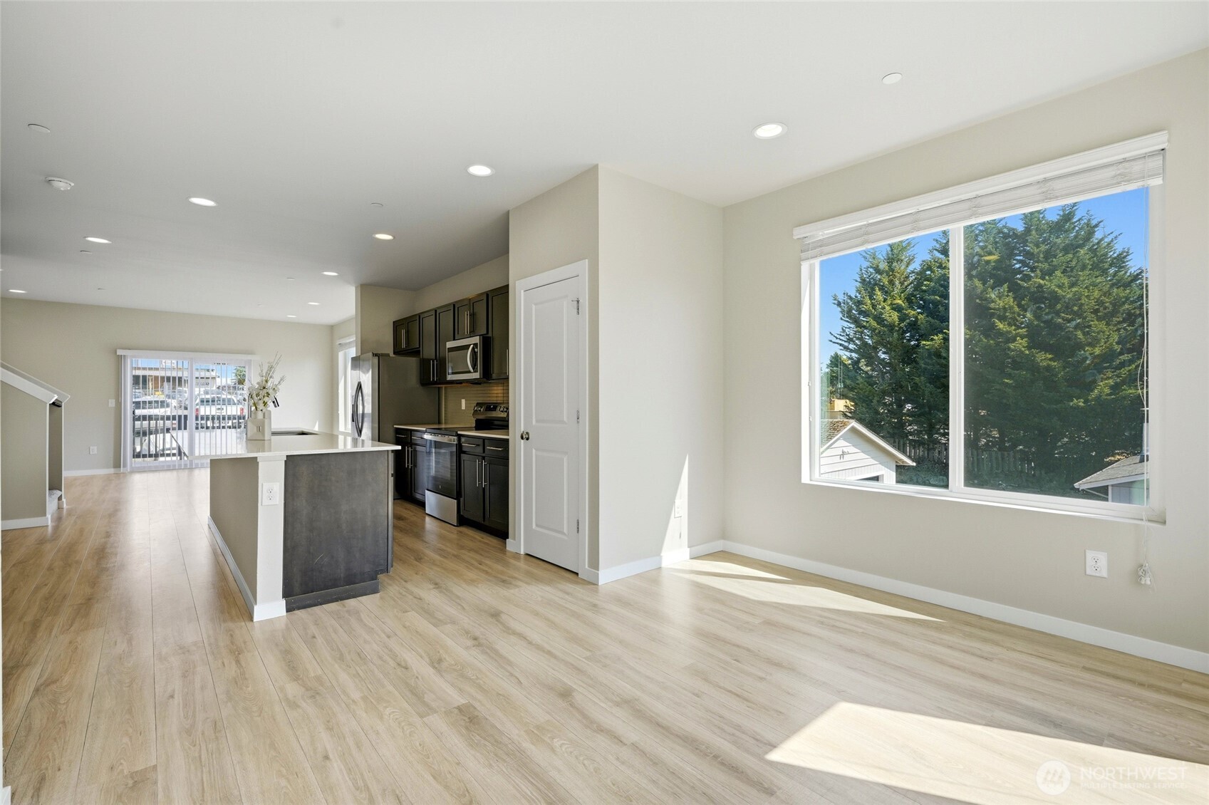 15113 40th Avenue C8 Property Photo 20