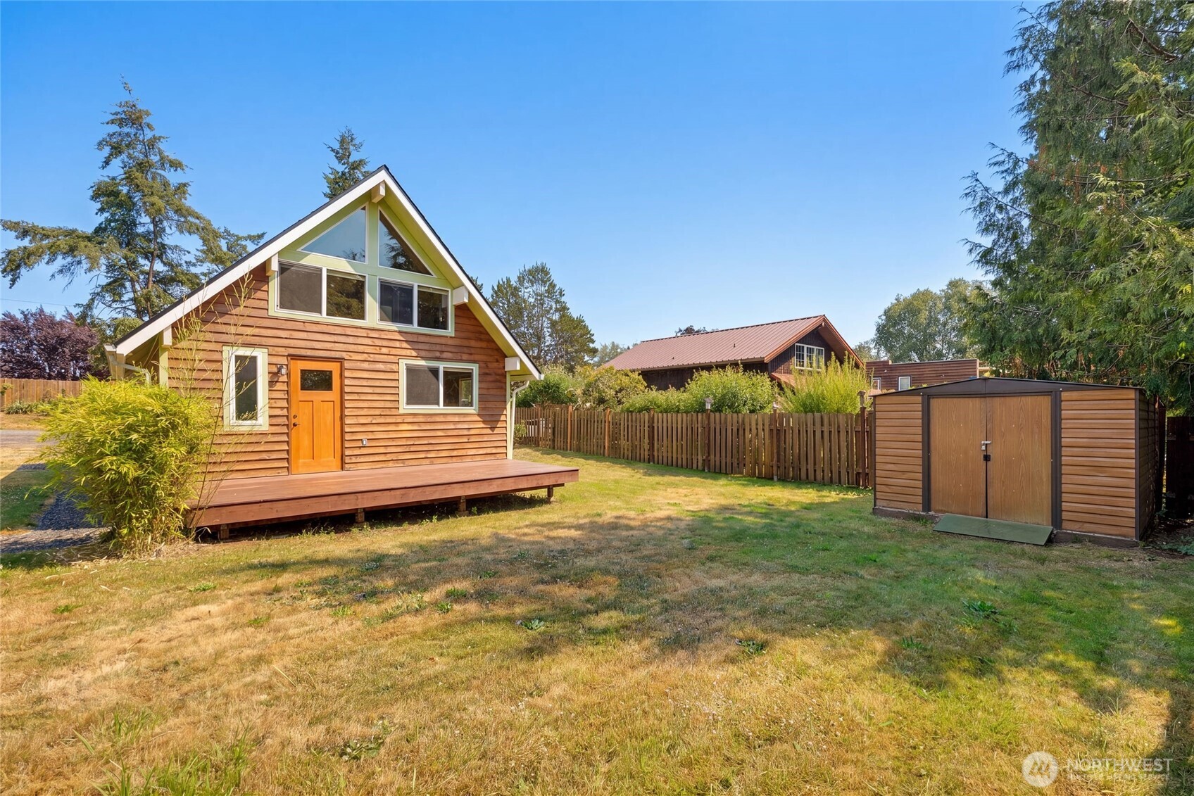 745 Larson Street B Property Photo 6