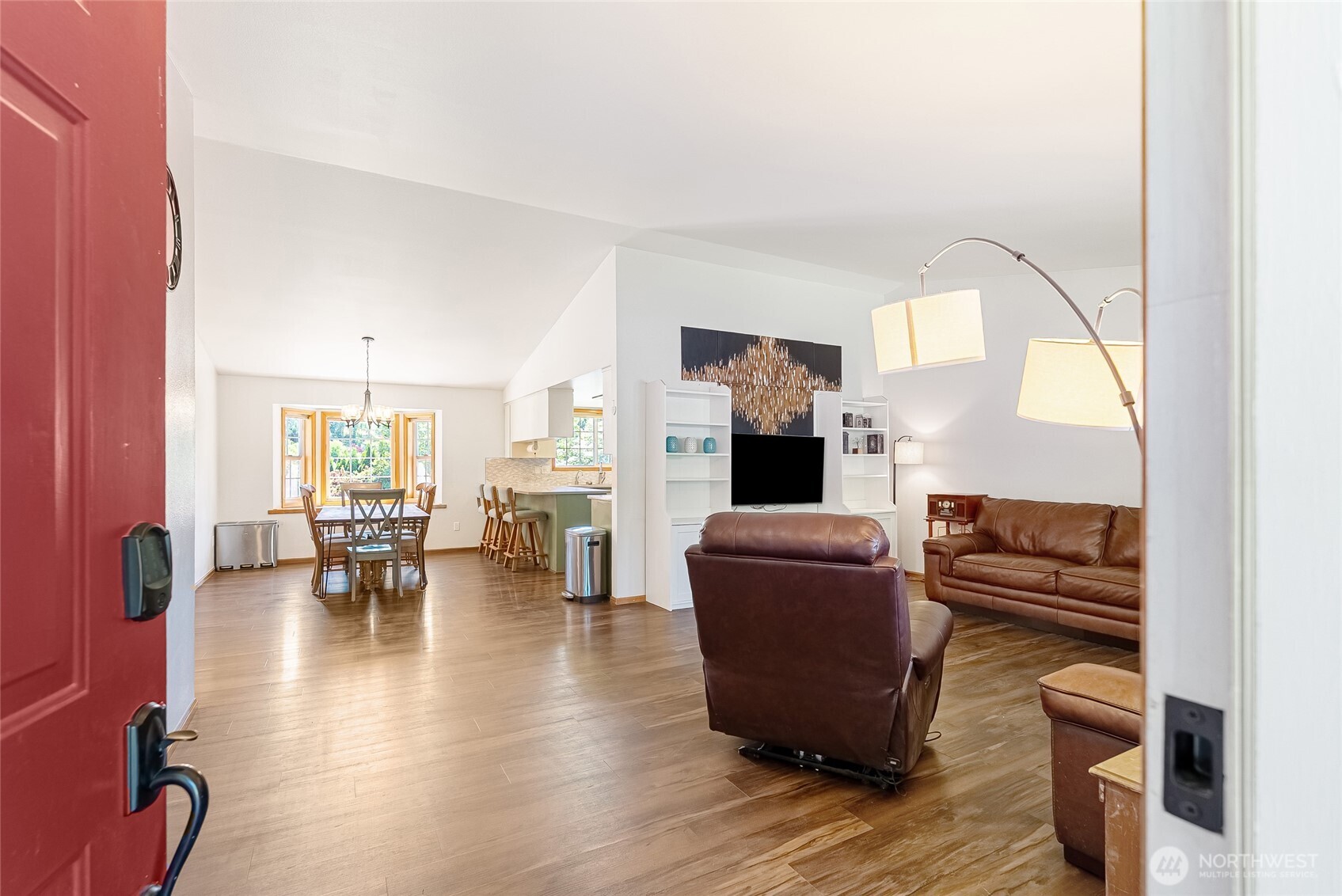 2525 Silves Court Property Photo 4