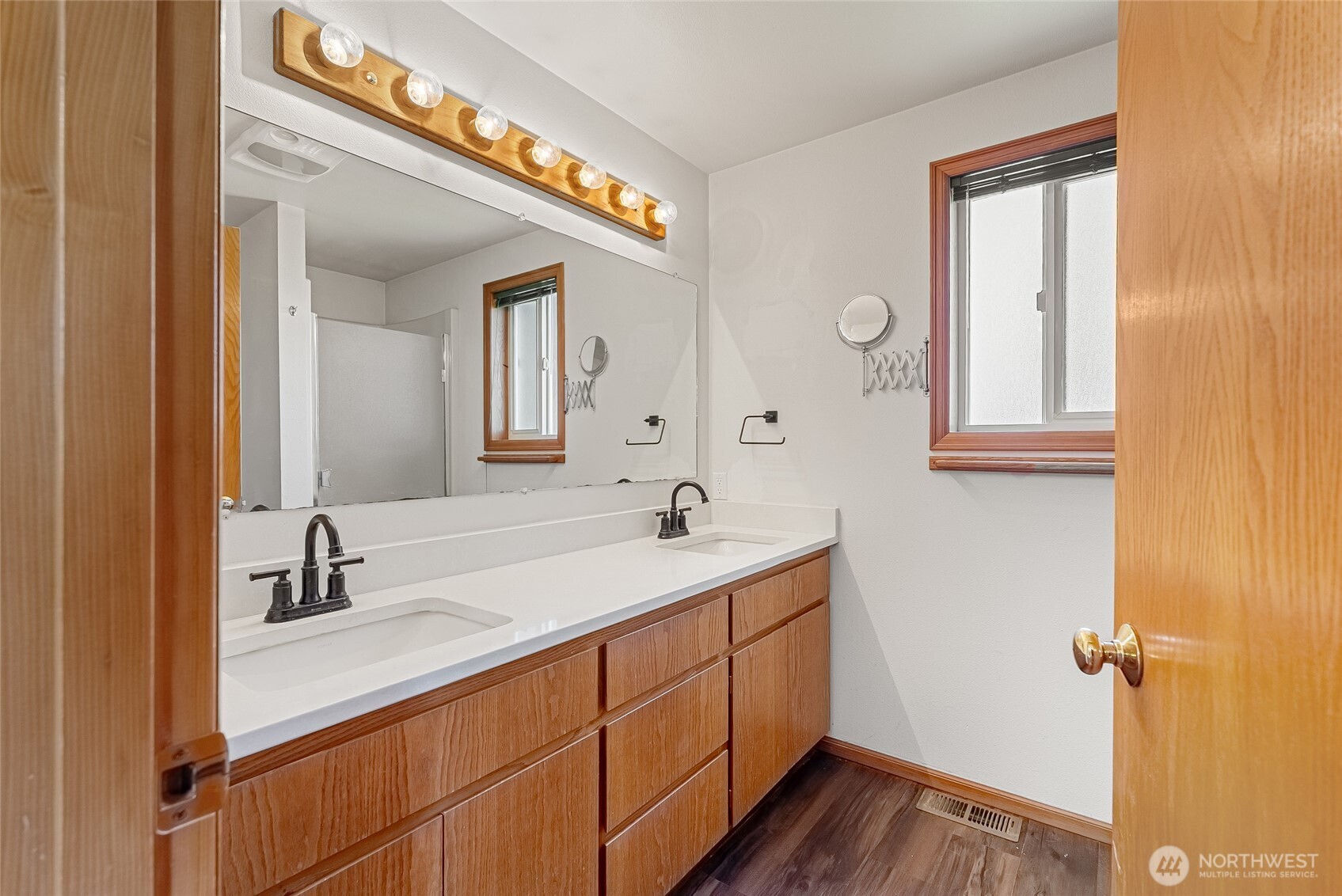 2525 Silves Court Property Photo 19