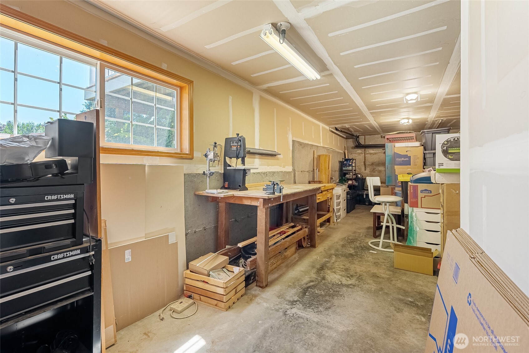 2525 Silves Court Property Photo 32