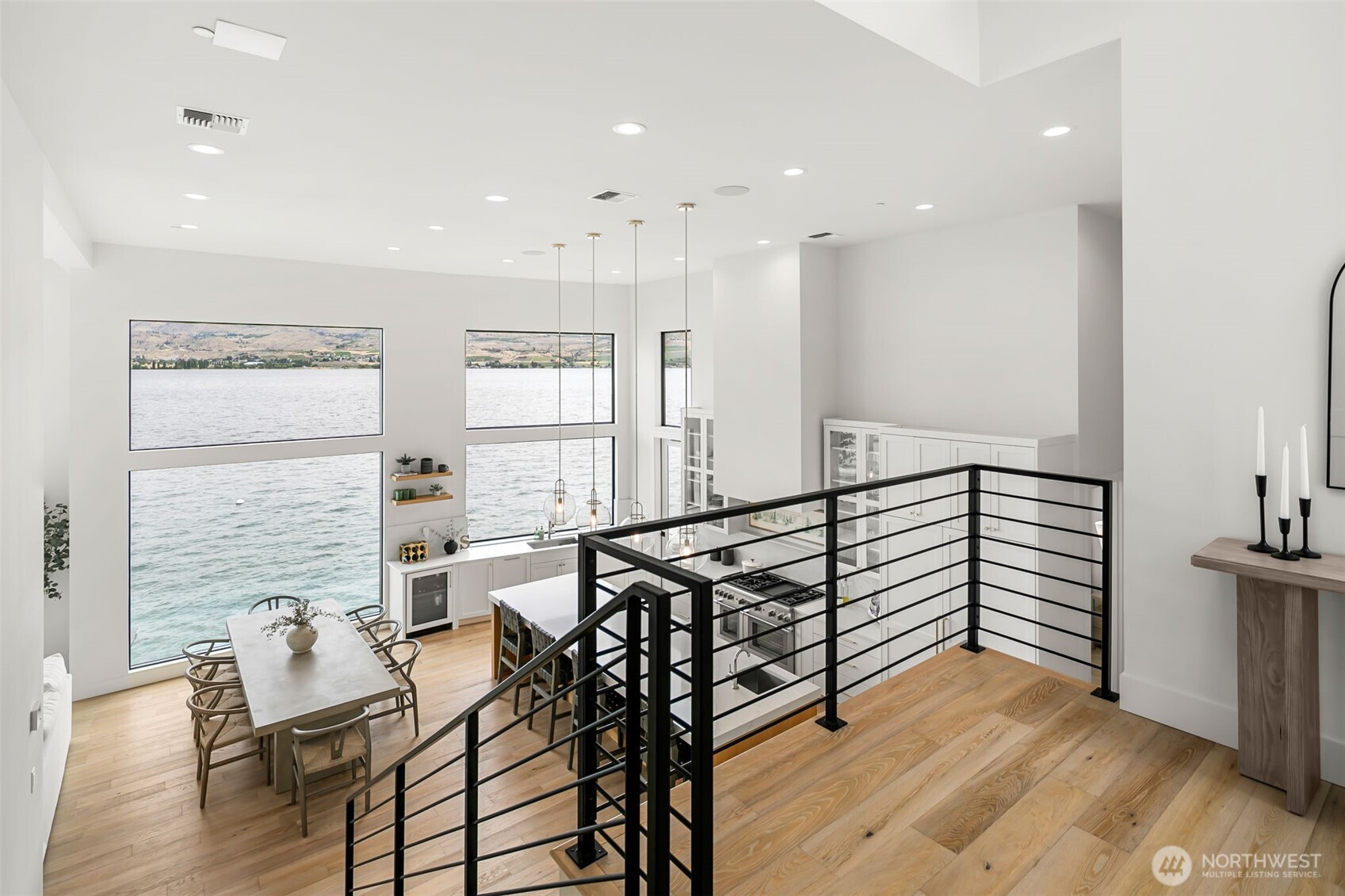3212 S Lakeshore Road Property Photo 4