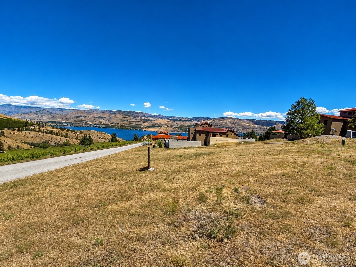 202 Bandera Way Property Photo 4