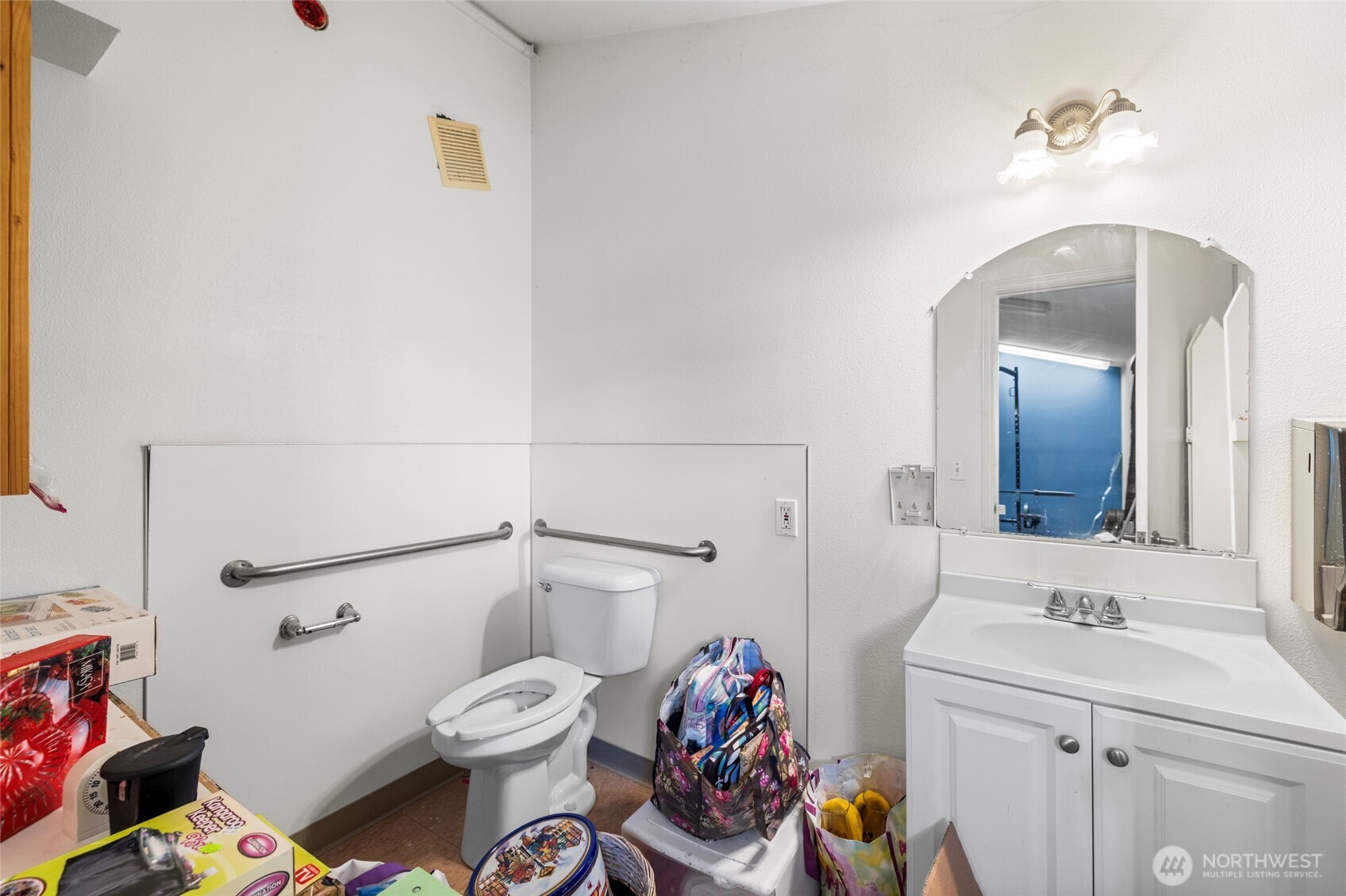 1131 Se Ely Street Property Photo 19