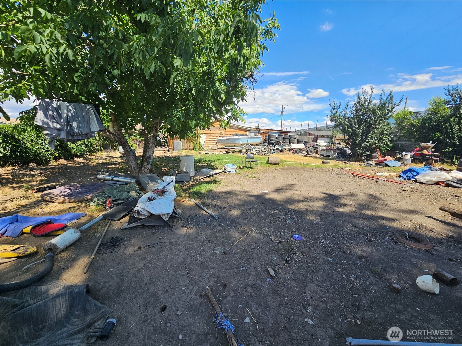 531 Columbia Street Property Photo 3