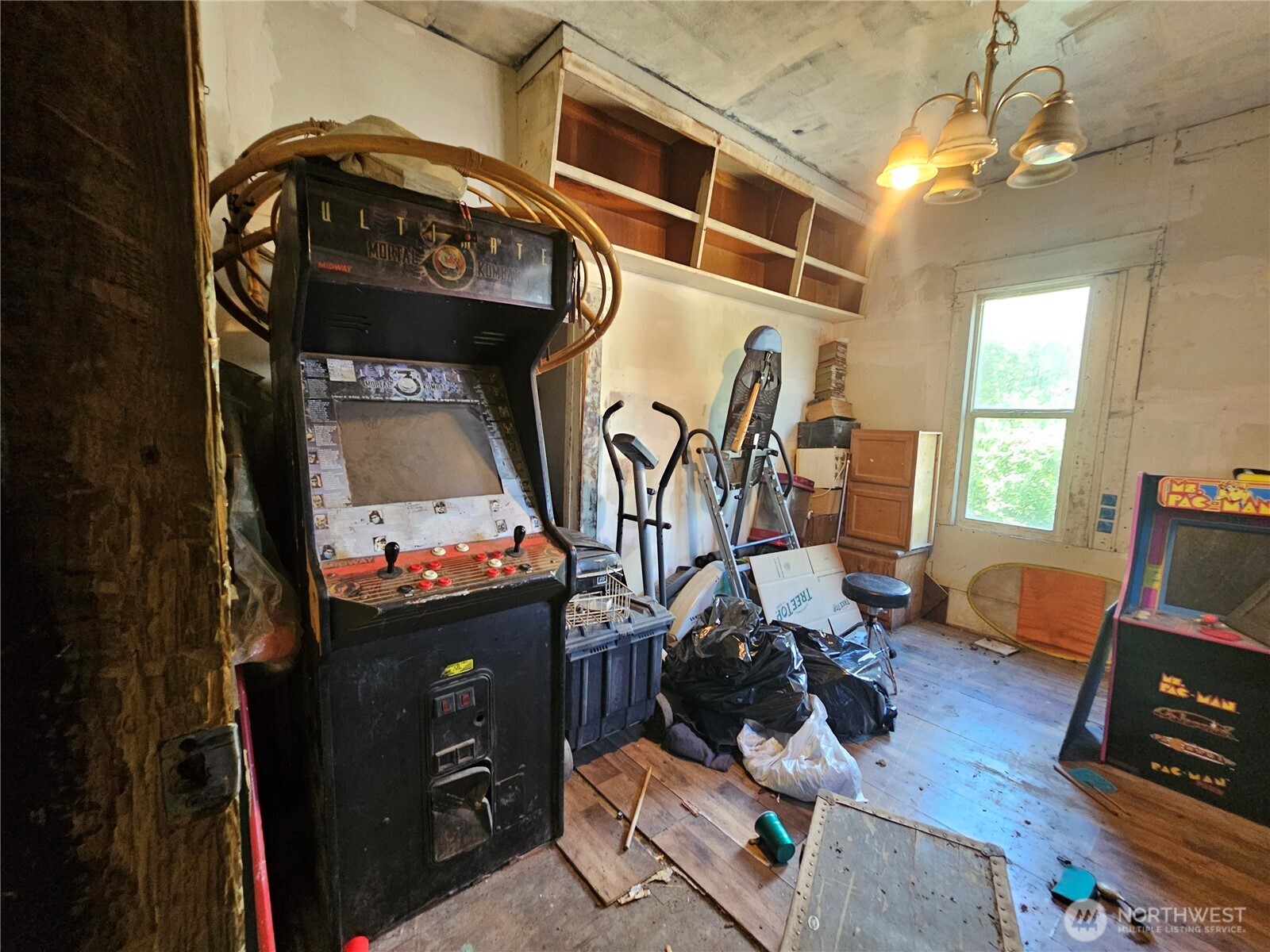 531 Columbia Street Property Photo 8