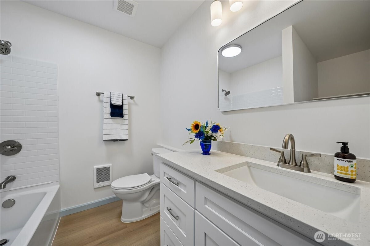 10230 Wilkeson Street Property Photo 22