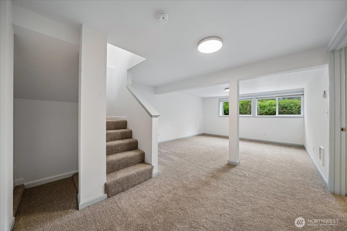 10230 Wilkeson Street Property Photo 32
