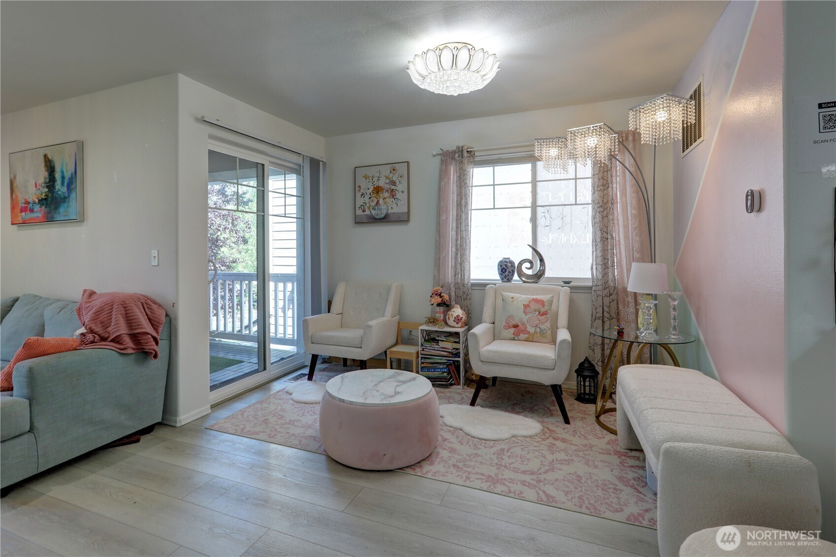 13021 12th Place Property Photo 5