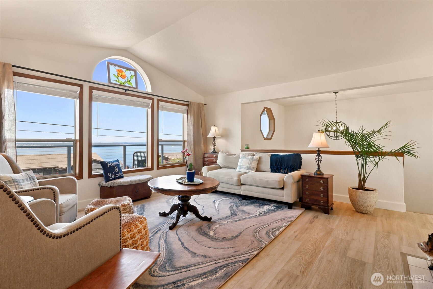 5531 Beverly Avenue Property Photo 8