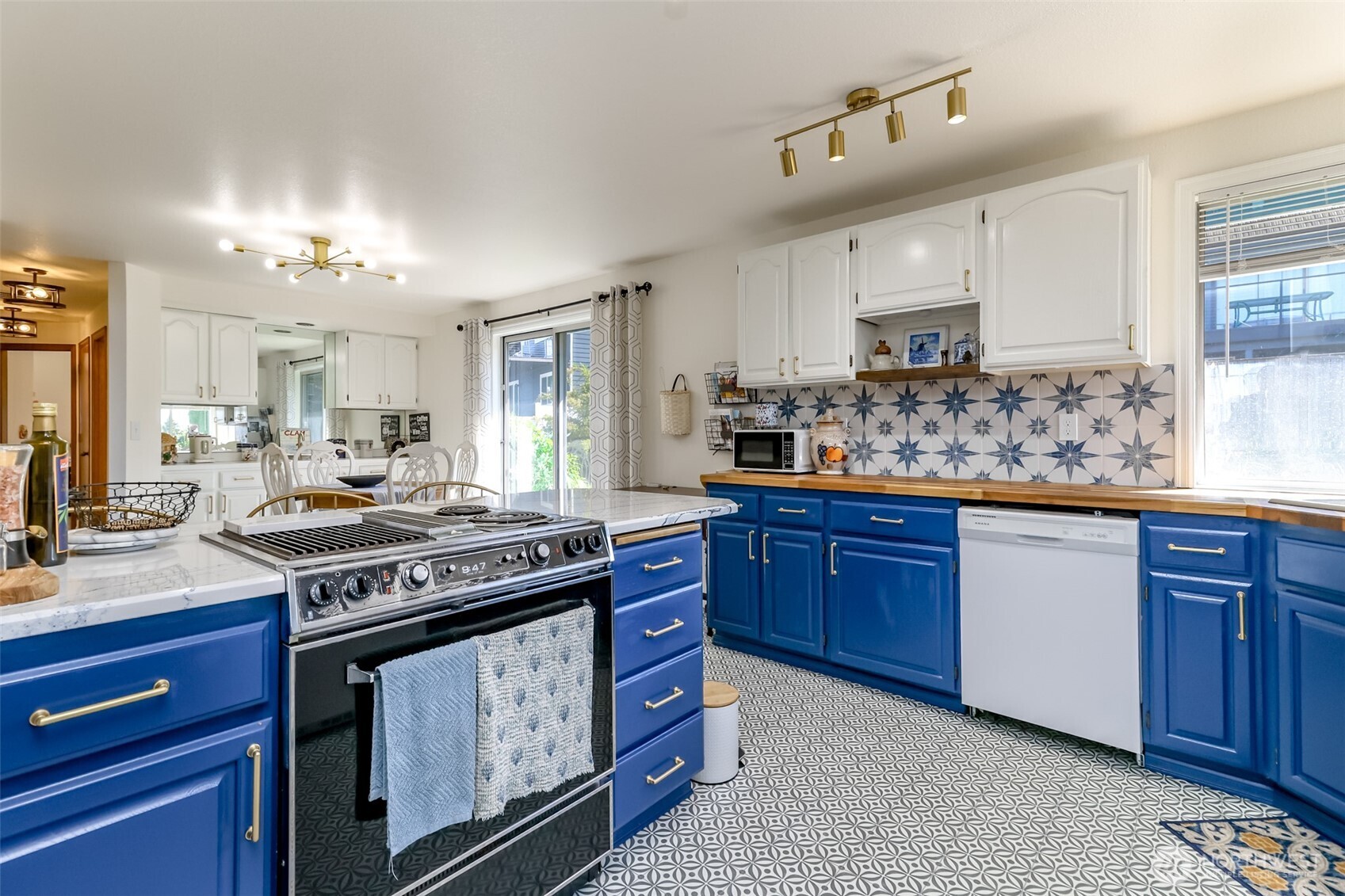 5531 Beverly Avenue Property Photo 17