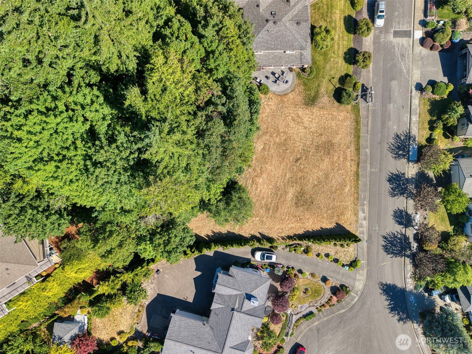 6044 Sandpiper Court Property Photo 7