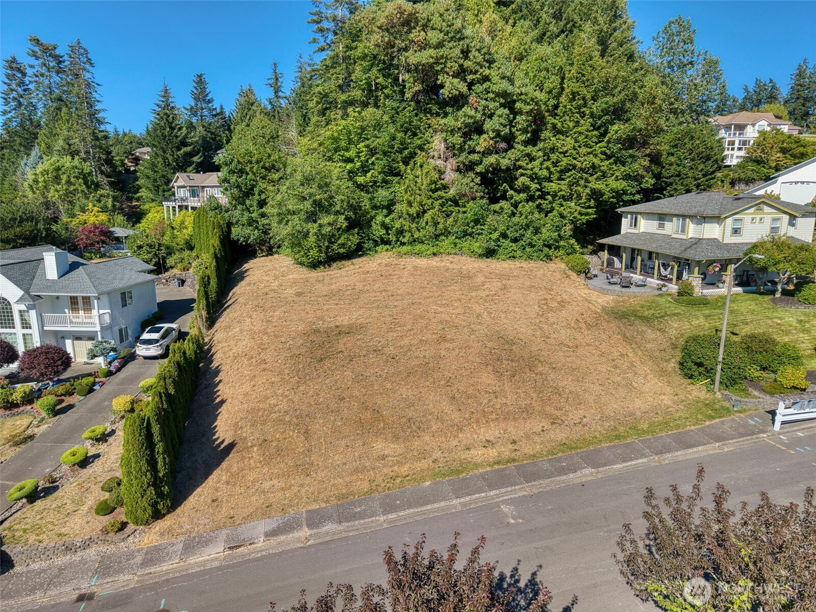 6044 Sandpiper Court Property Photo 8