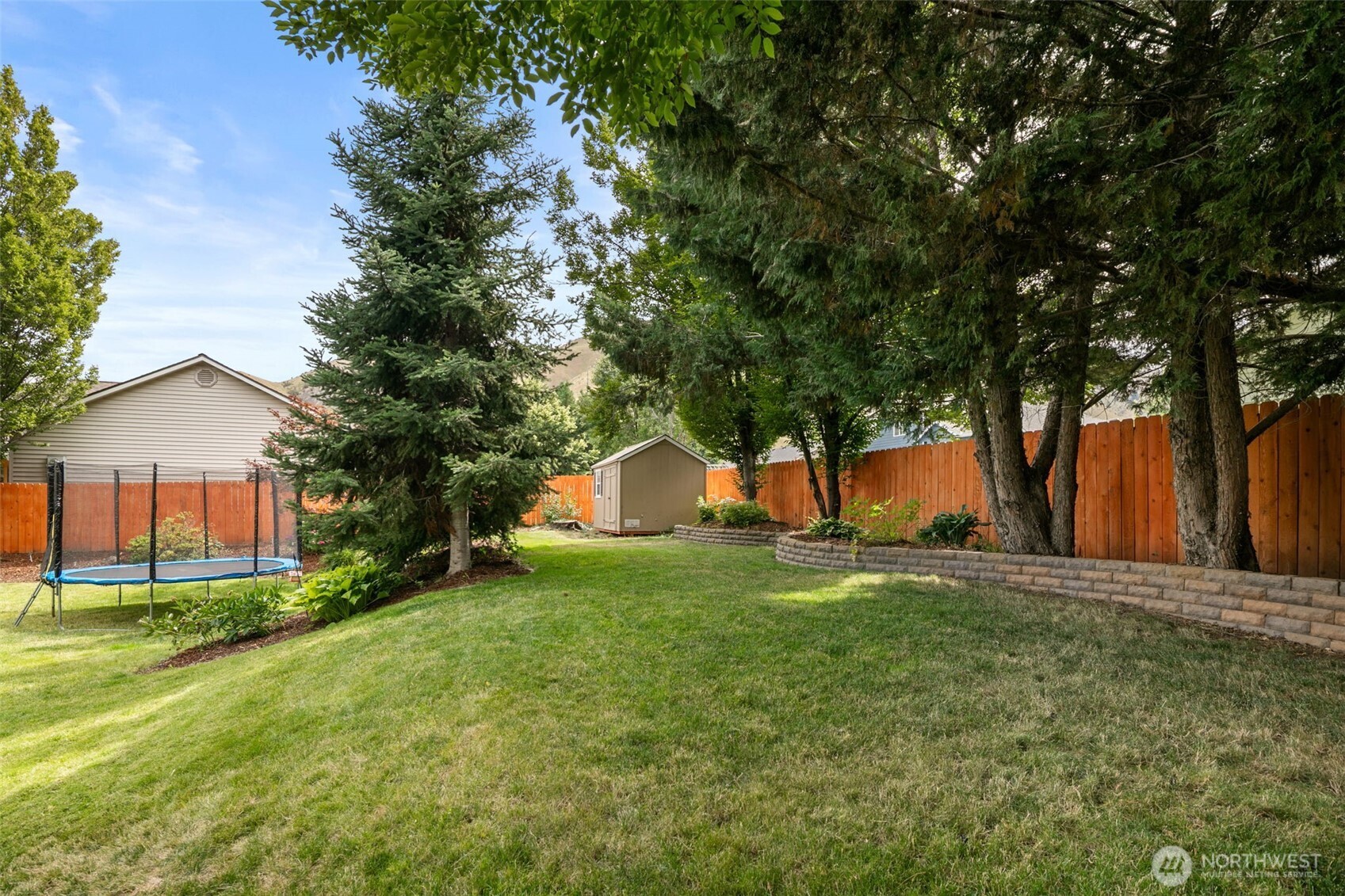 424 Canyon Place Property Photo 34