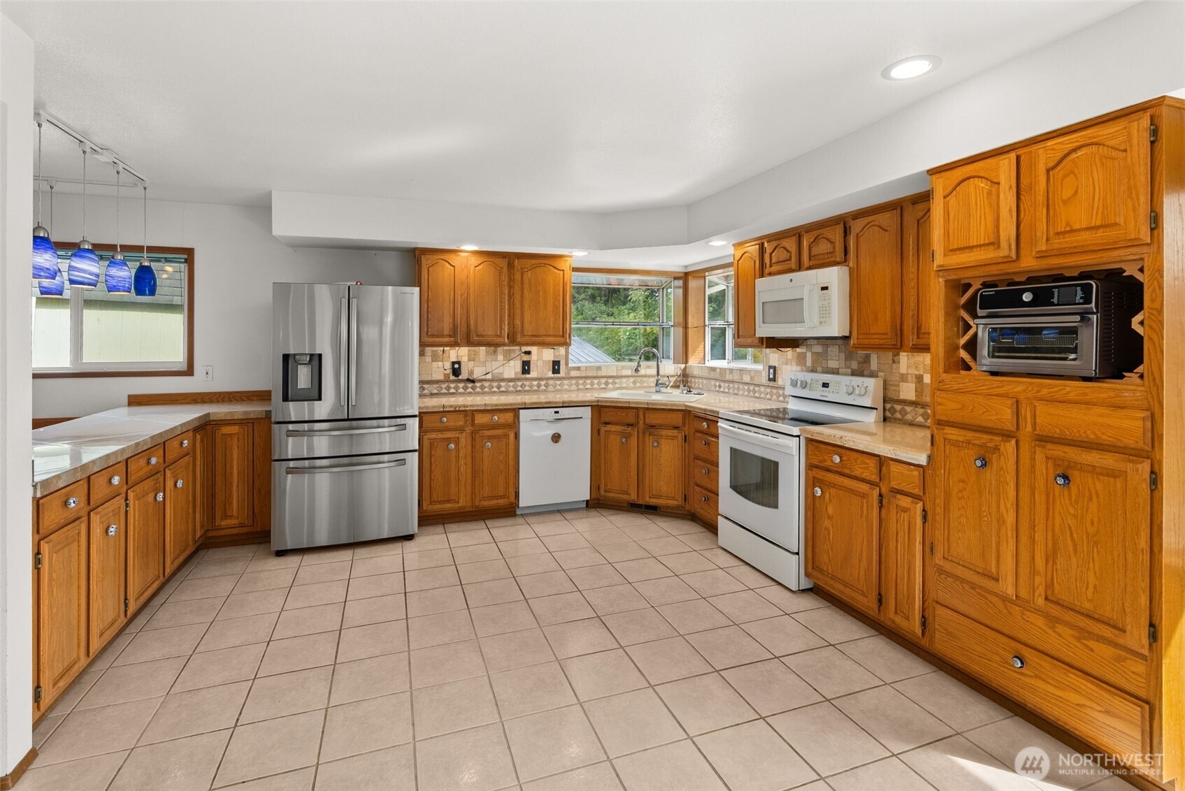526 Sunset Avenue Property Photo 10