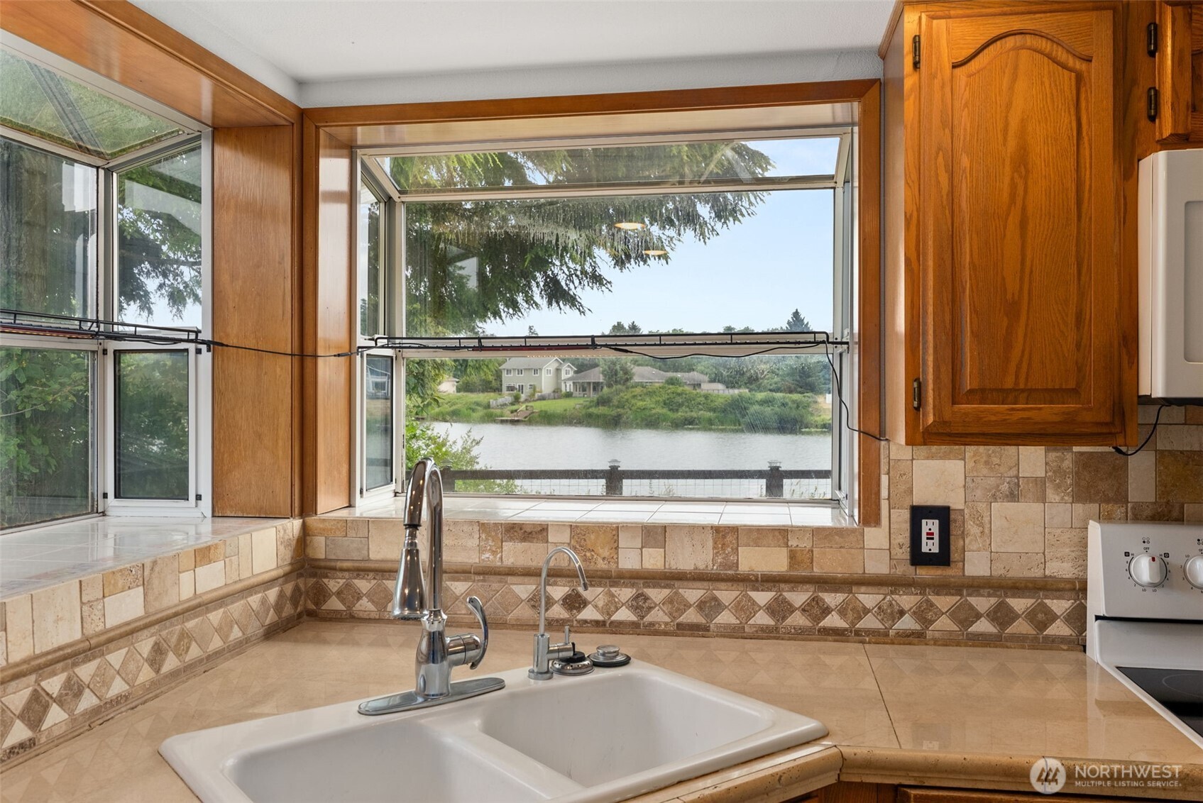 526 Sunset Avenue Property Photo 12