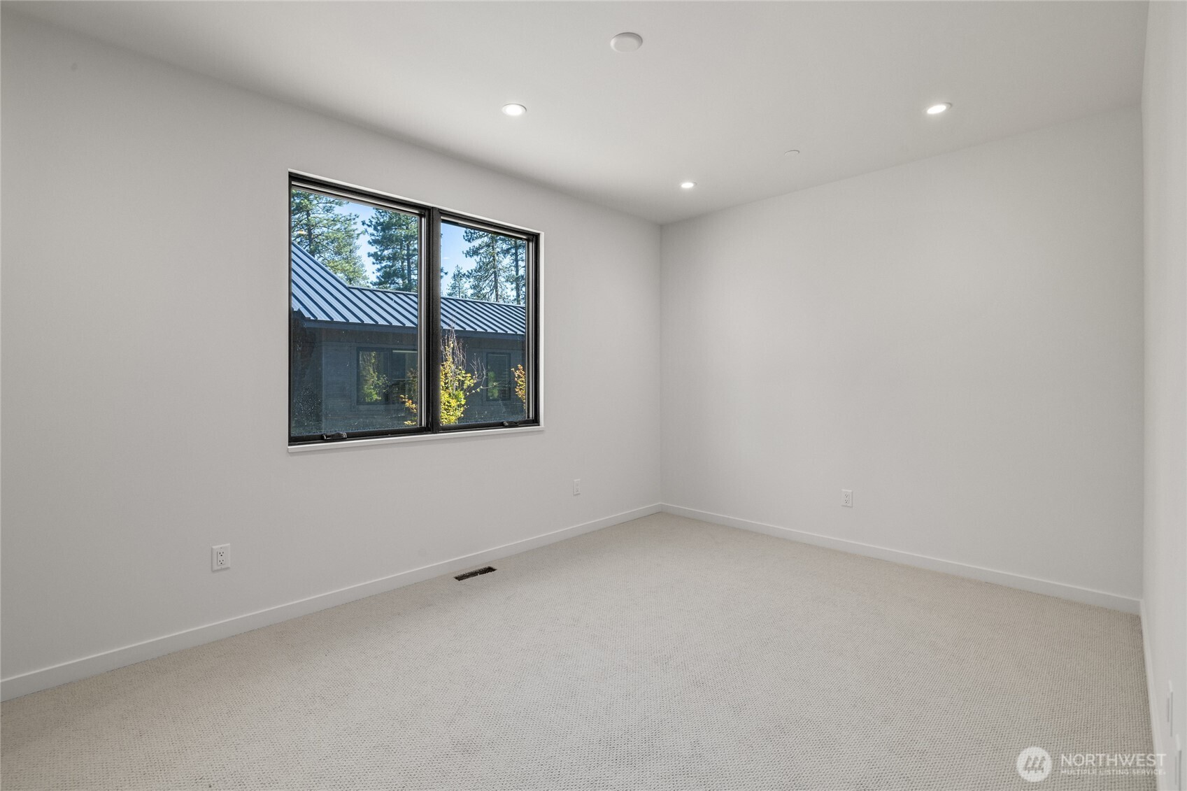 1791 Wanawish Loop Property Photo 24