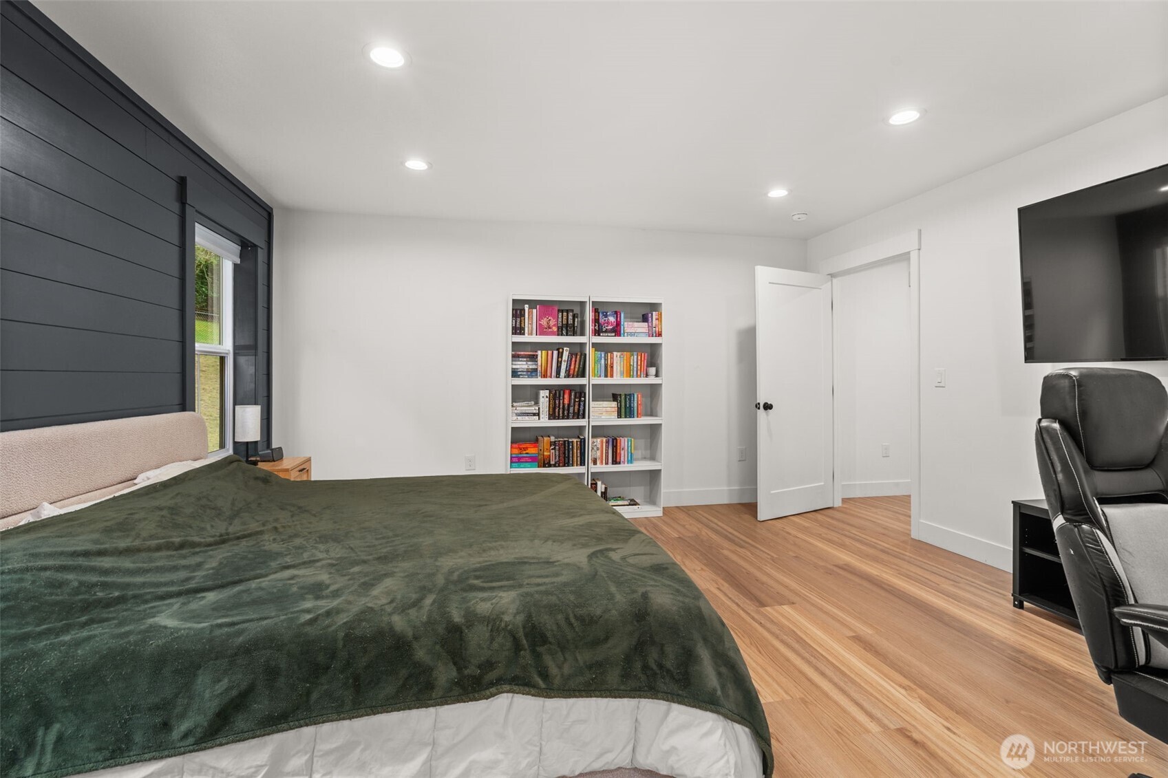 763 Harrison Avenue Property Photo 14