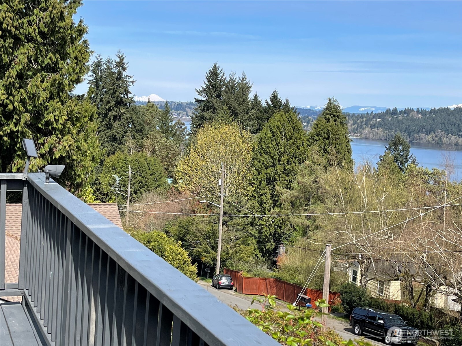 12321 42nd Avenue Property Photo 3