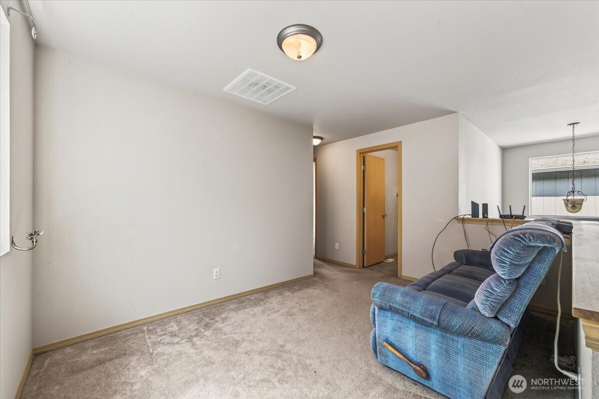 7240 177th Street Property Photo 12