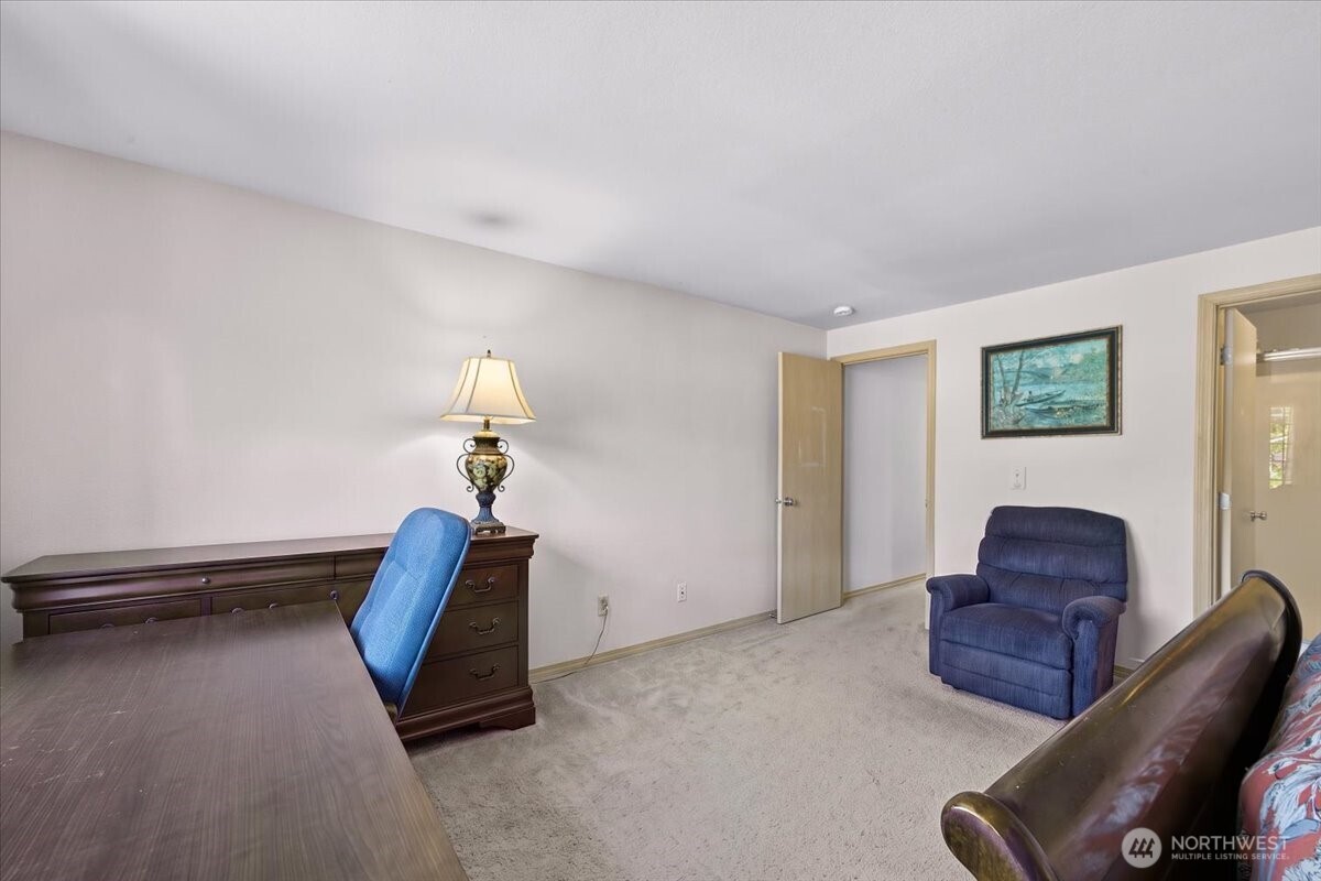 7240 177th Street Property Photo 16
