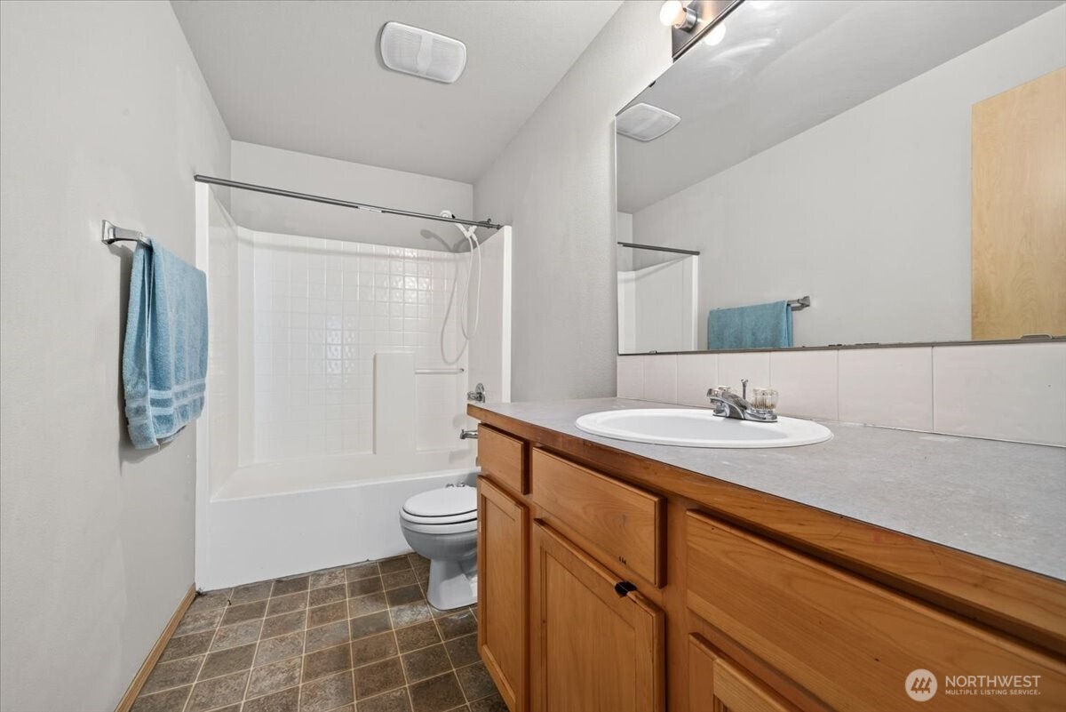7240 177th Street Property Photo 24