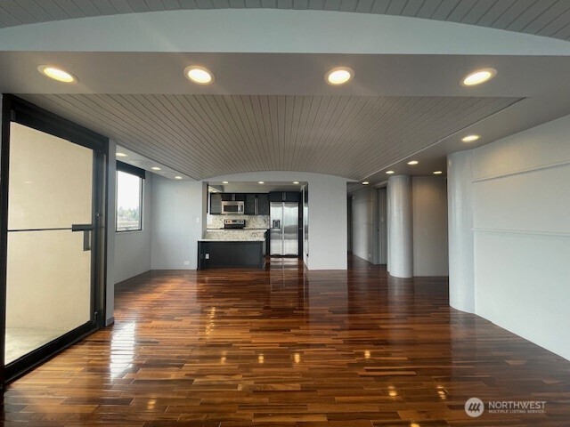 404 N D Street 11e Property Photo 8