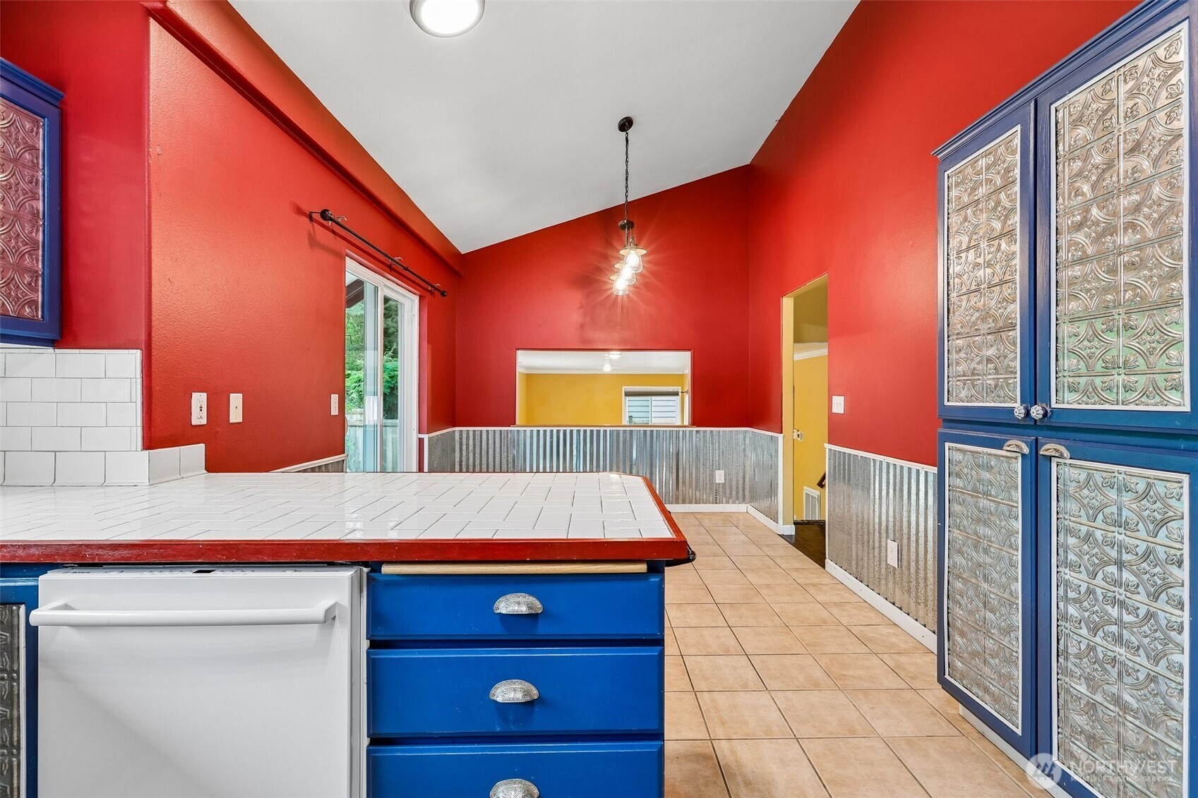 811 5th Drive Property Photo 12