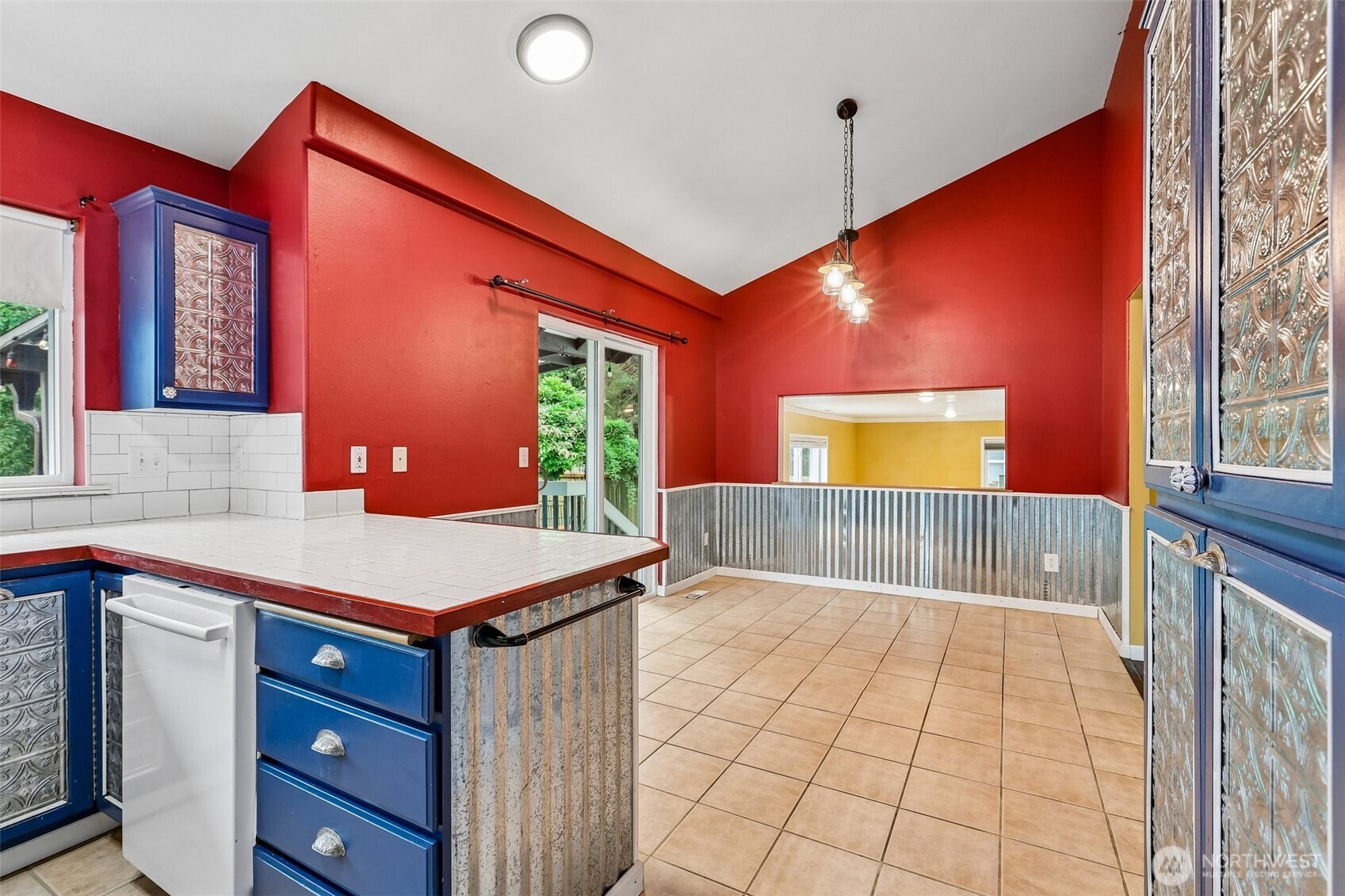 811 5th Drive Property Photo 13