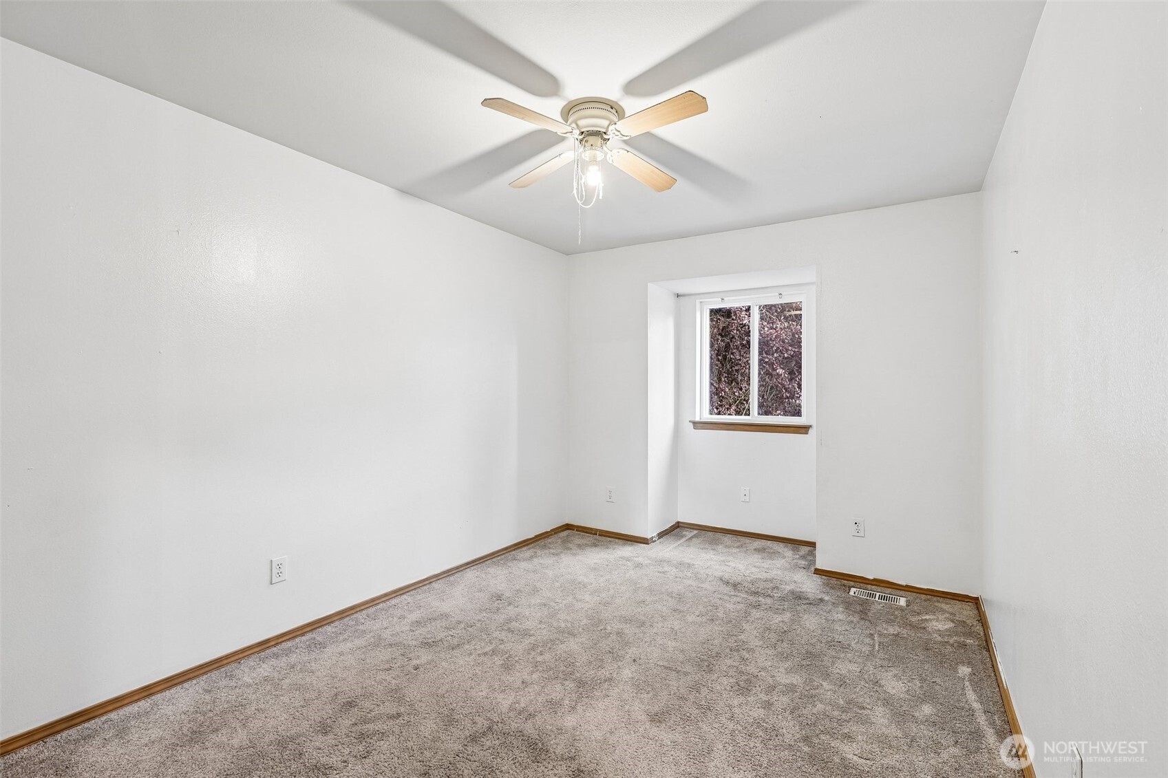 811 5th Drive Property Photo 29