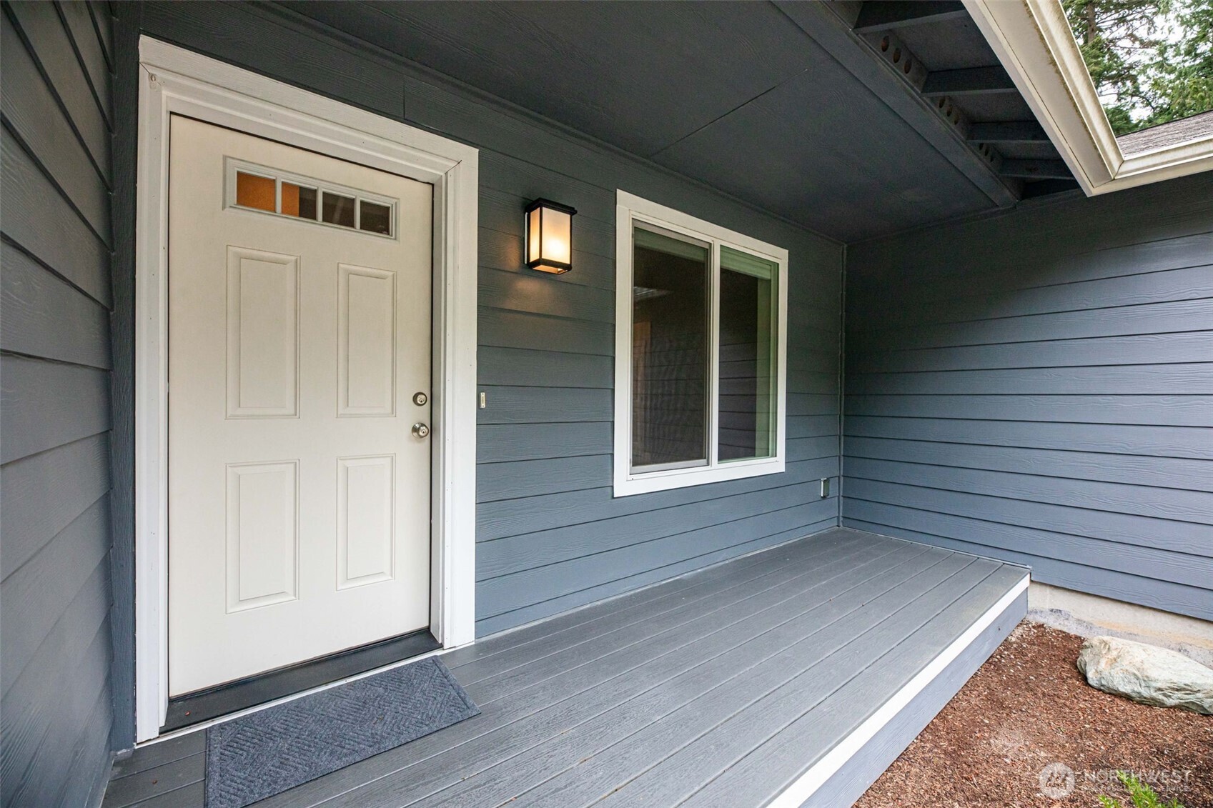 183 Rainier Lane Property Photo 3