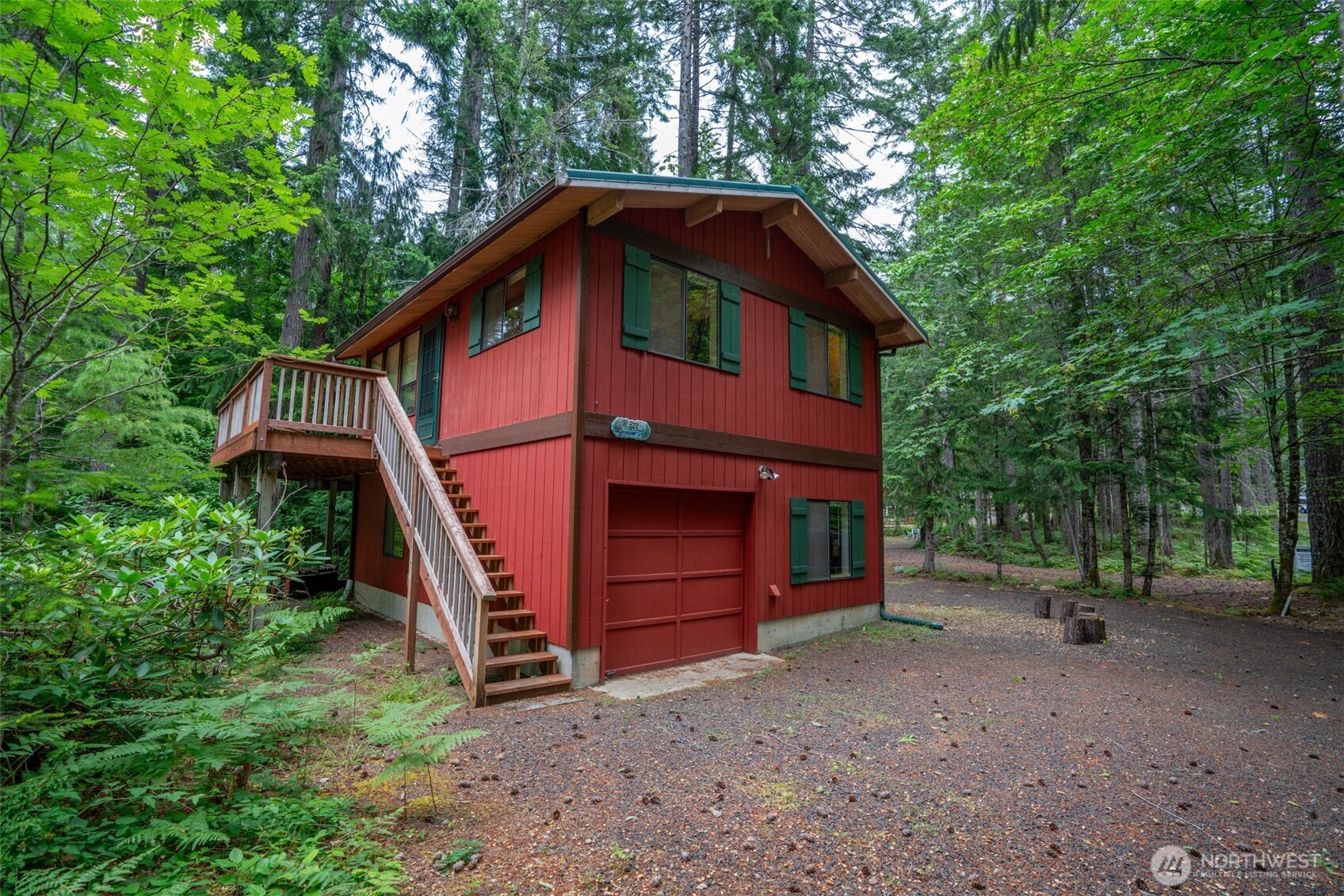 321 N Wynoochee Drive Property Photo 1